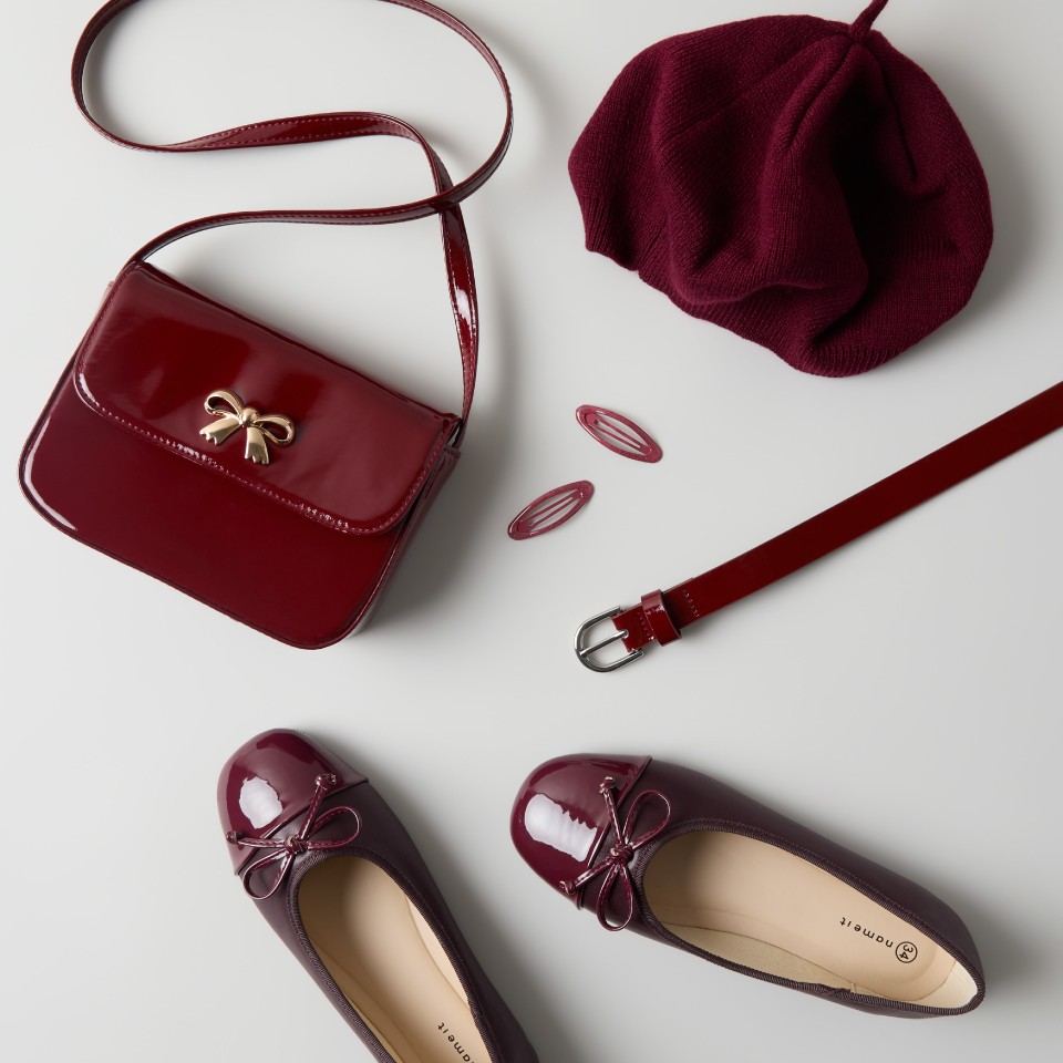 Use to footwear / accessories