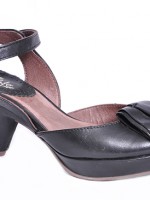 Sandals Woman DESCONTINUADO Sandals Woman DESCONTINUADO