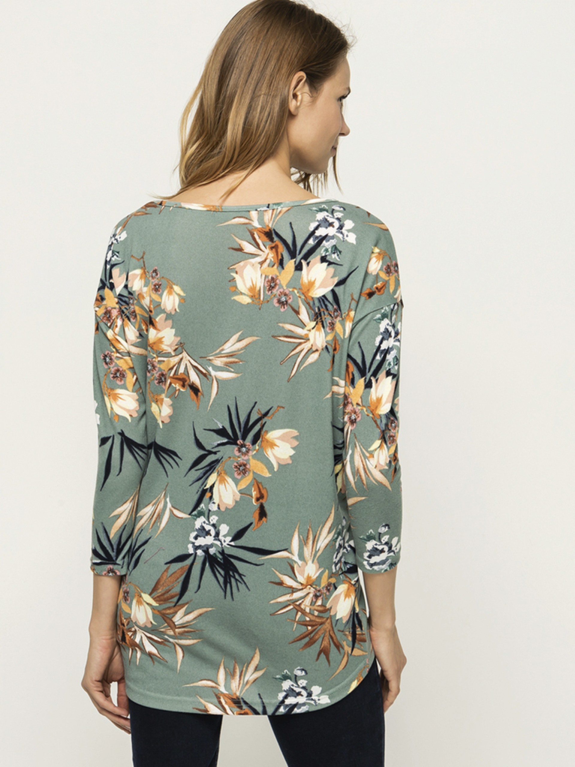 Knitwear Woman Only