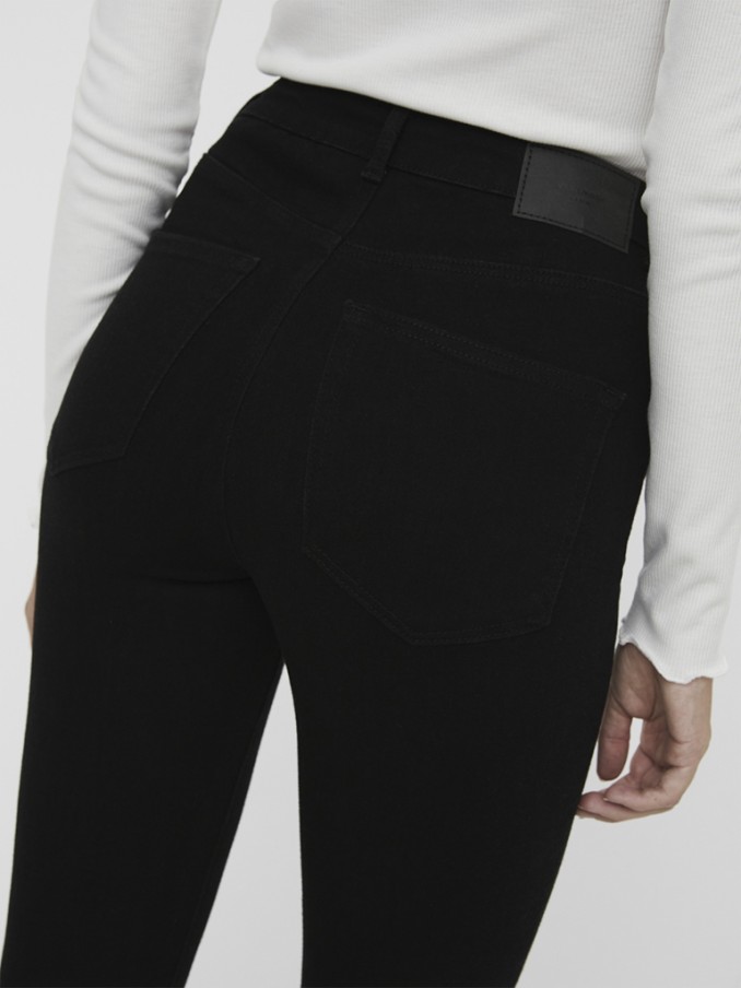 Cal�as Mulher Vero Moda