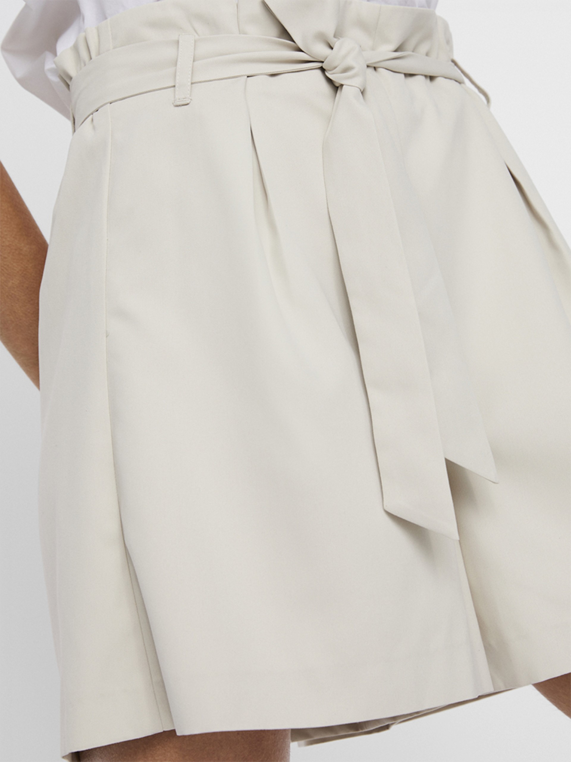 Shorts Woman Vero Moda