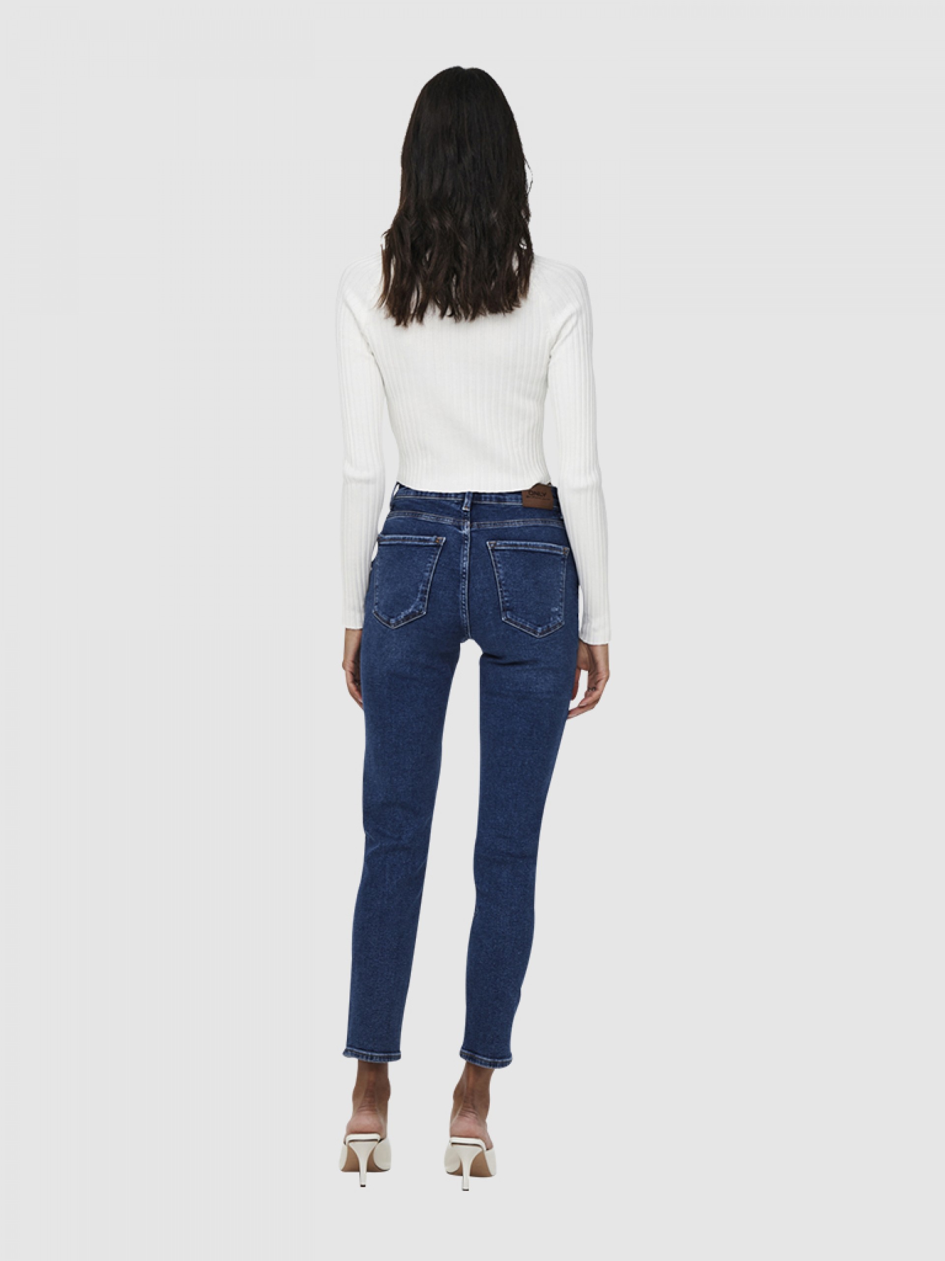 Knitwear Woman Only