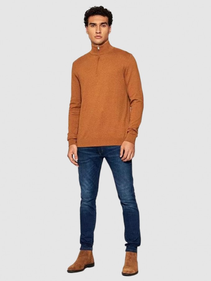 Pullover Man Selected