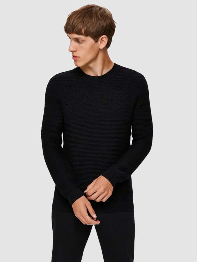 Knitwear Man Selected