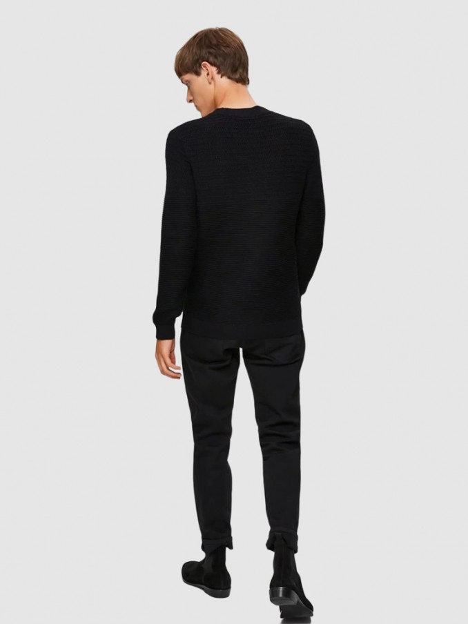 Knitwear Man Selected
