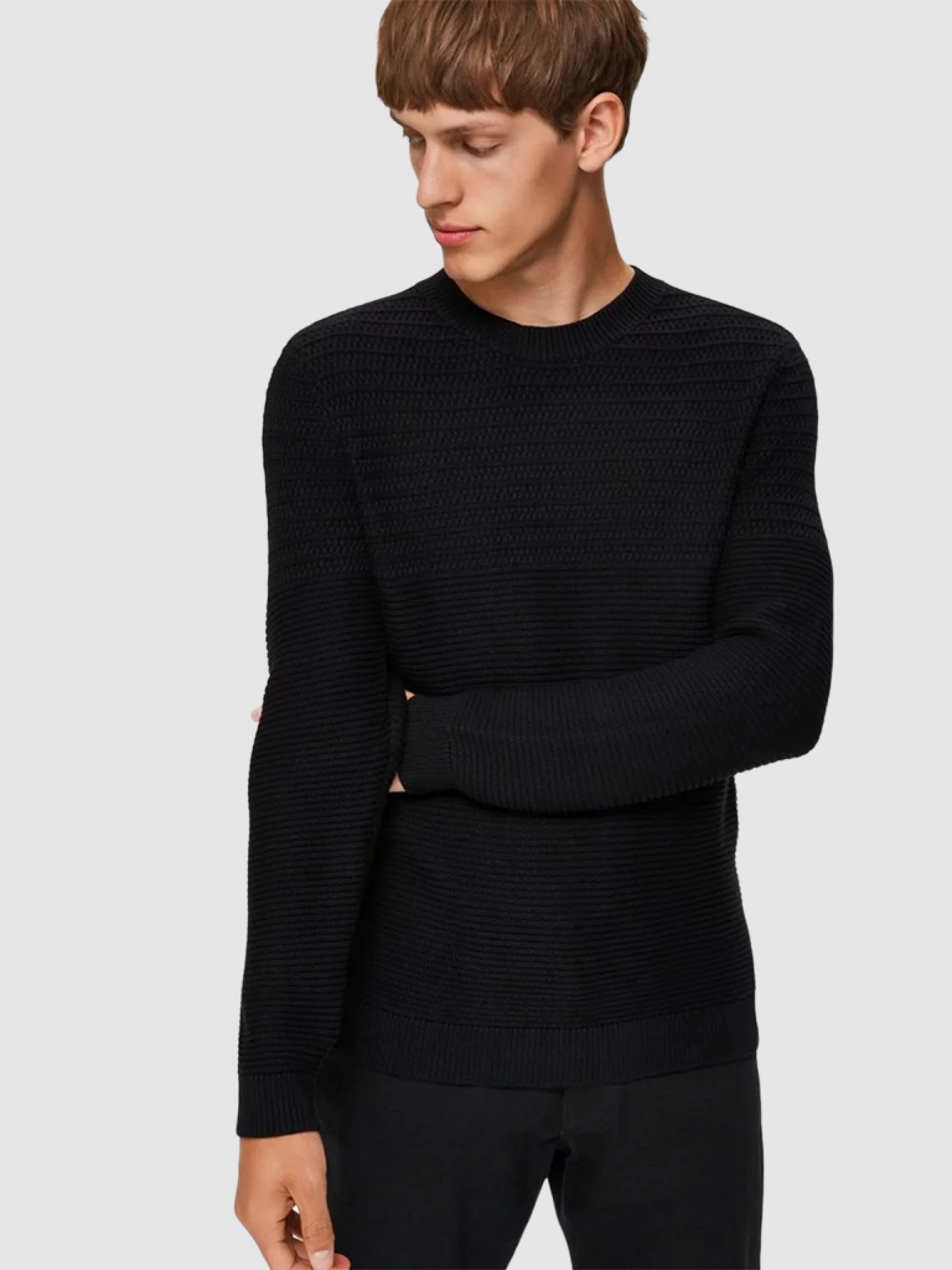 Knitwear Man Selected