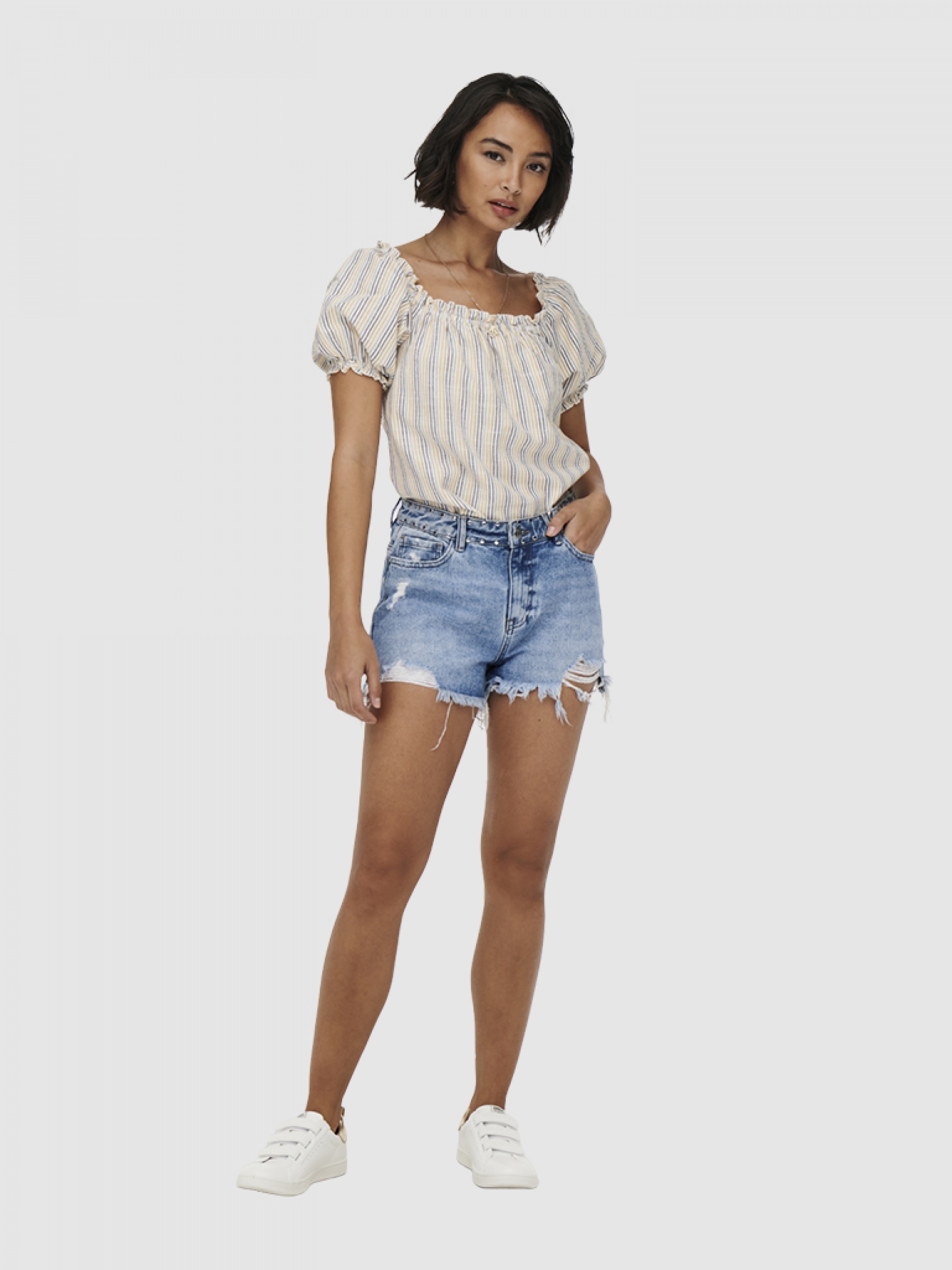 Pantalones Cortos Mujer Only