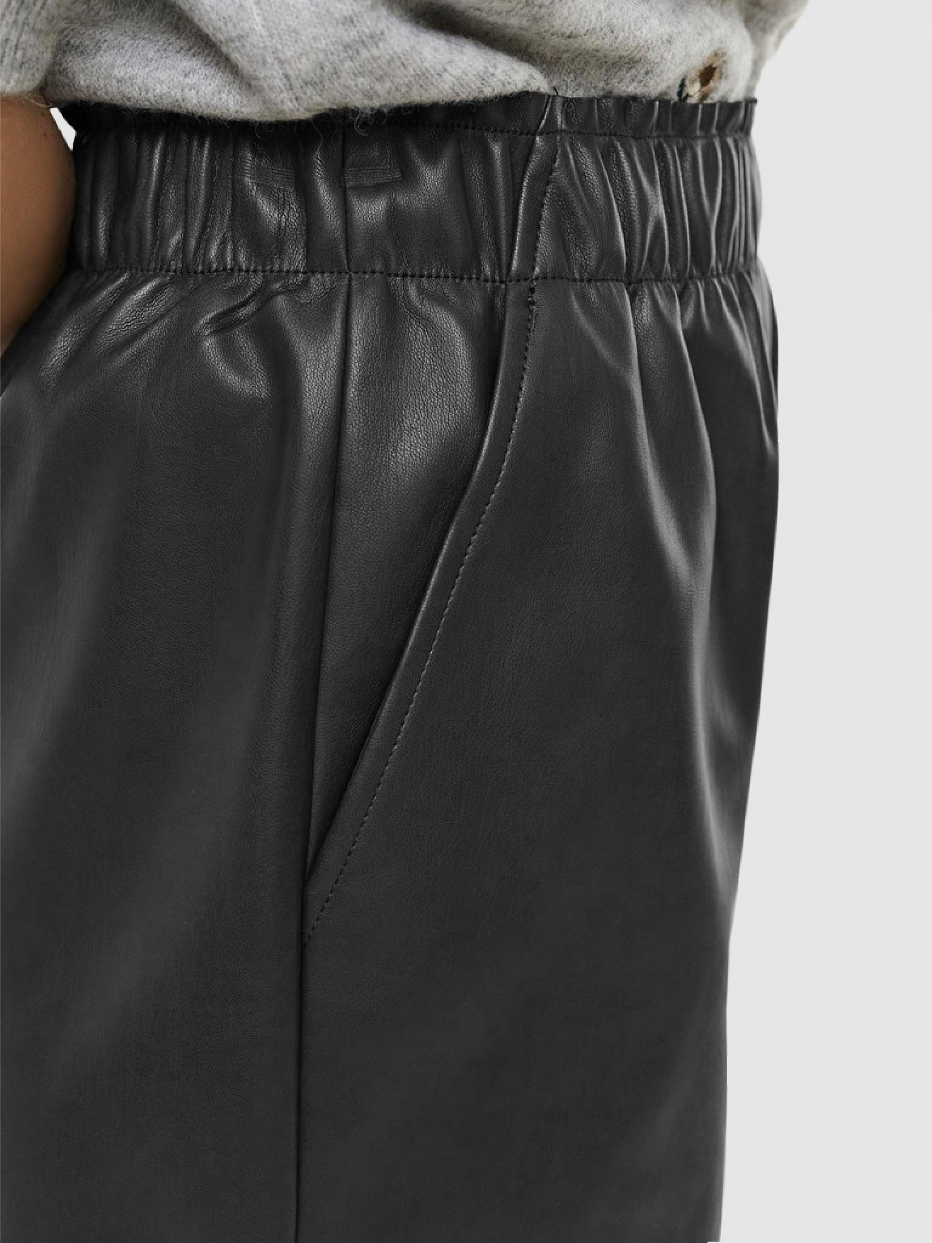 Shorts Woman Vero Moda