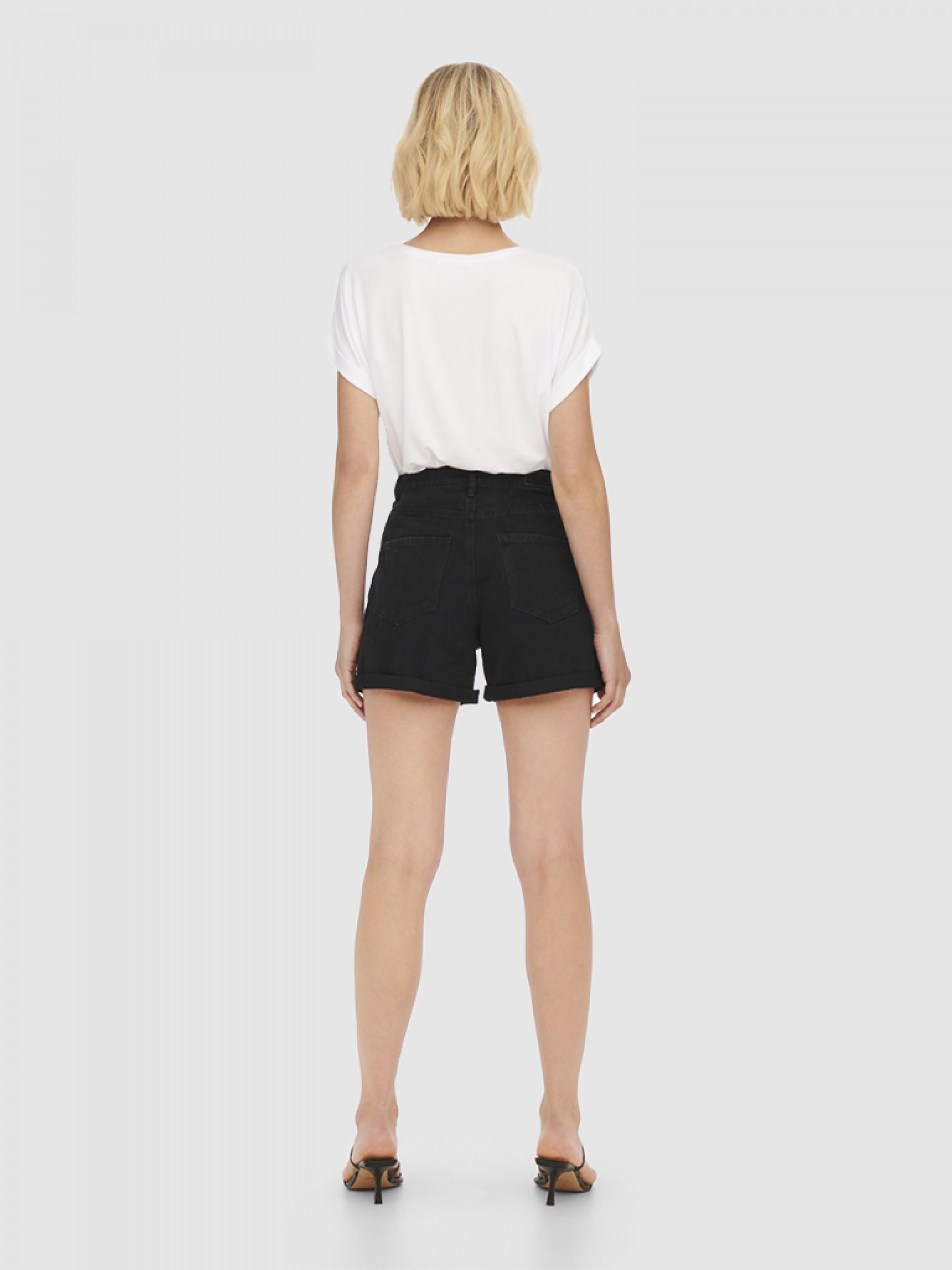 Shorts Woman Only
