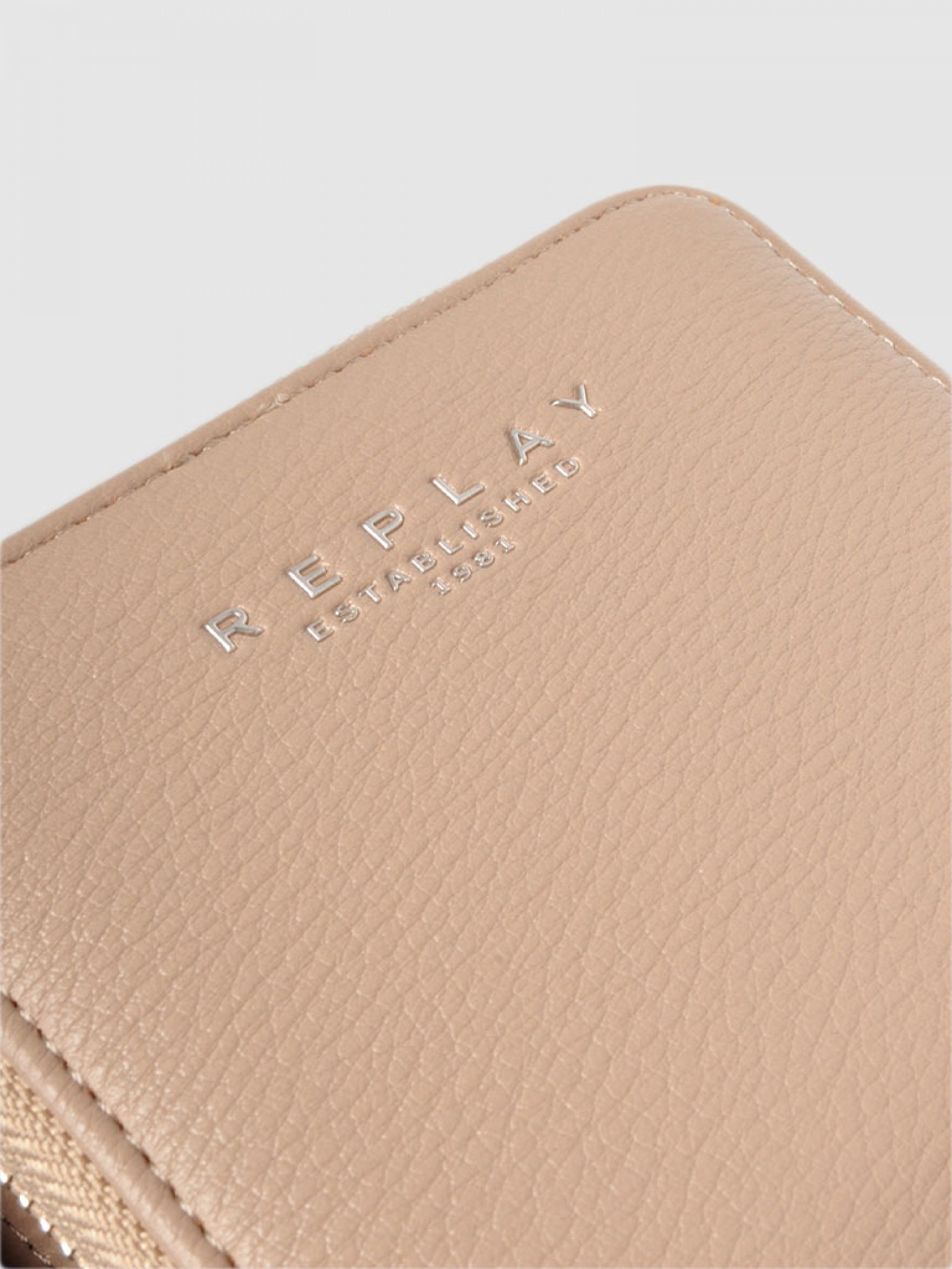 Billetera Mujer Replay