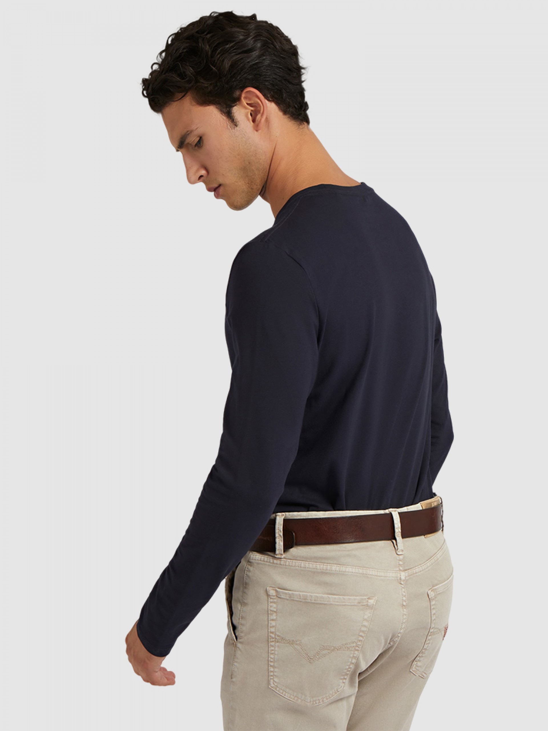 Sweatshirt Homem Jasin Guess