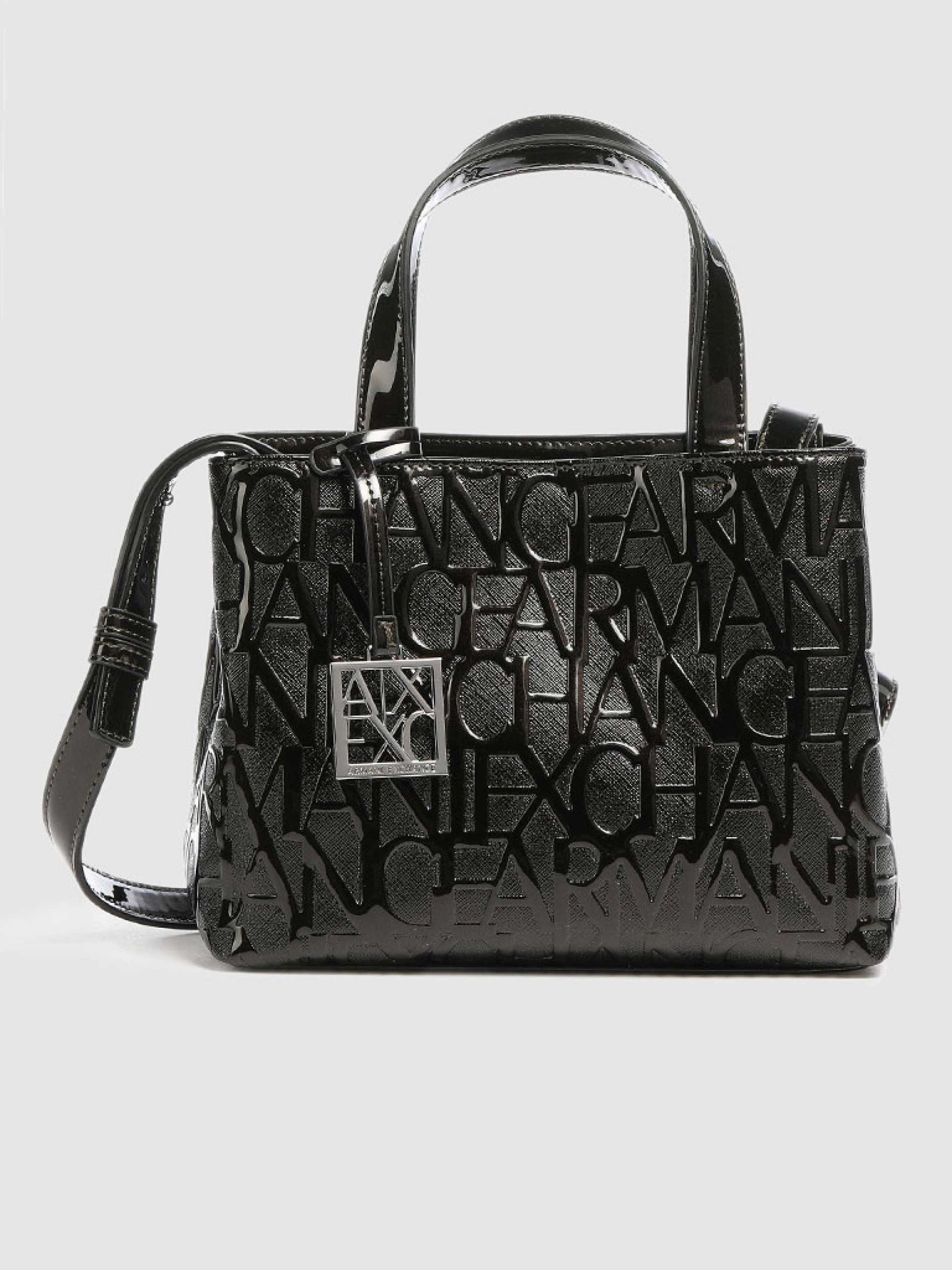 Shoppers Woman Armani Exchange