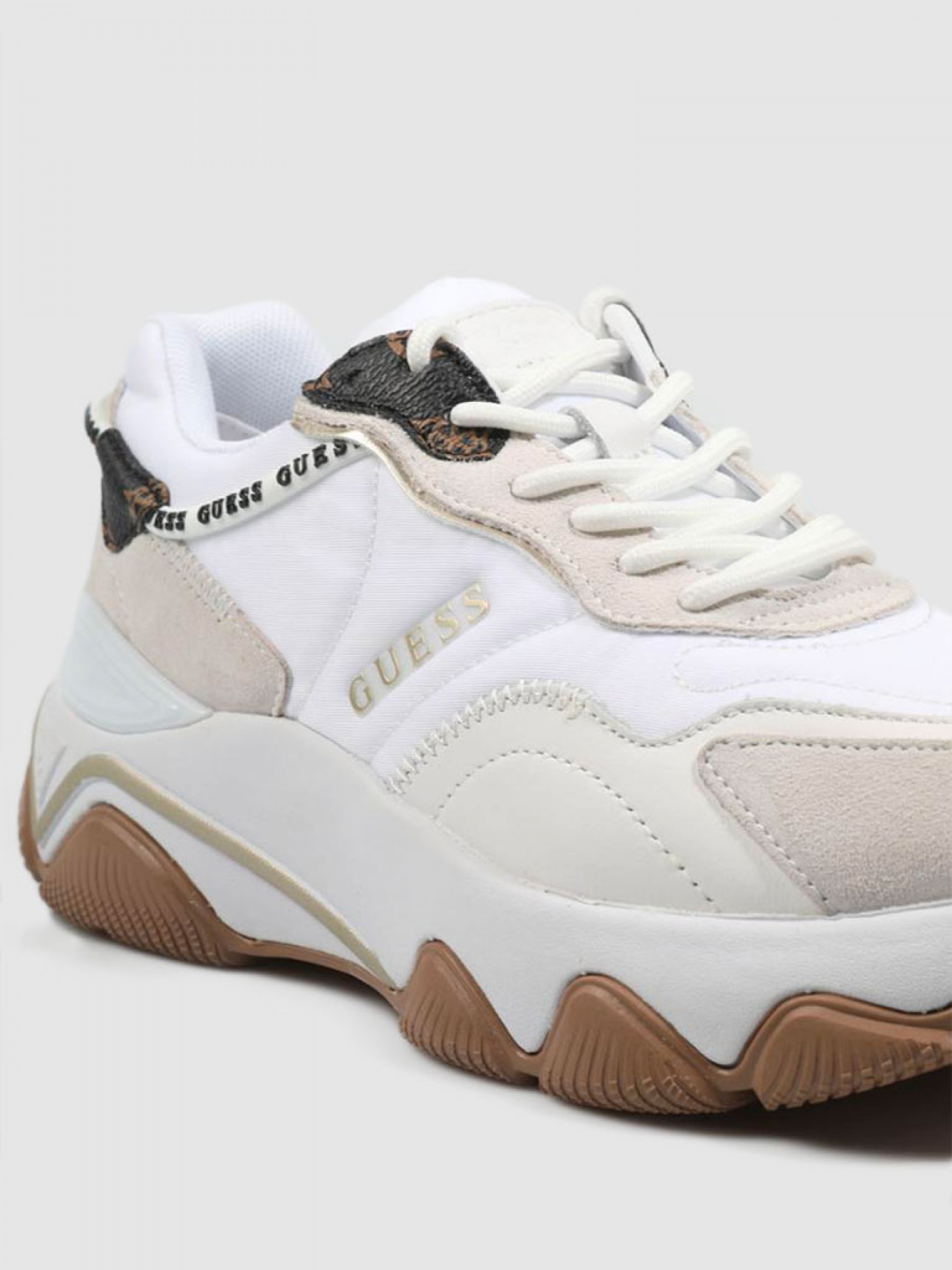 Sneakers Woman Guess