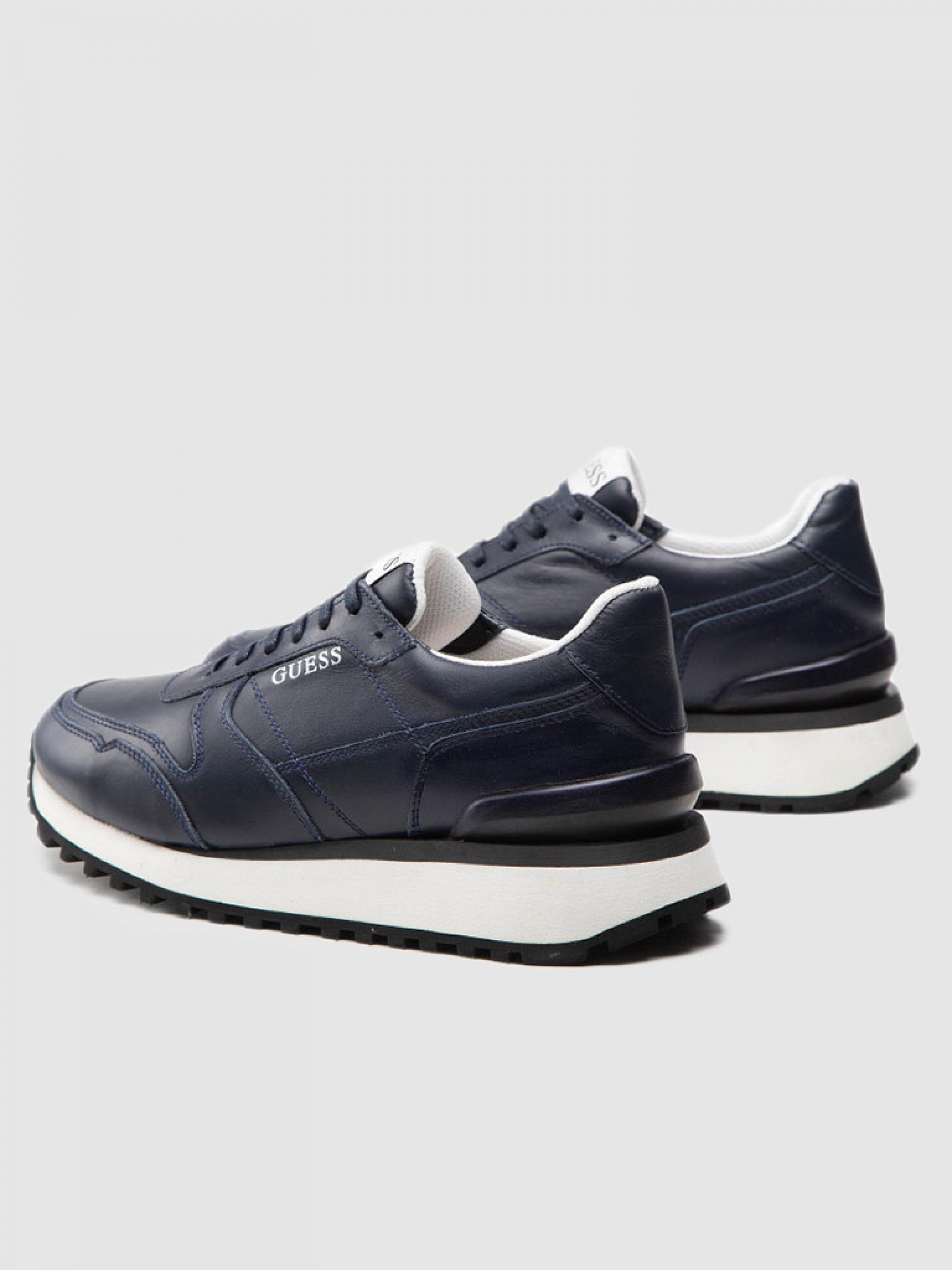 Sneakers Man Guess
