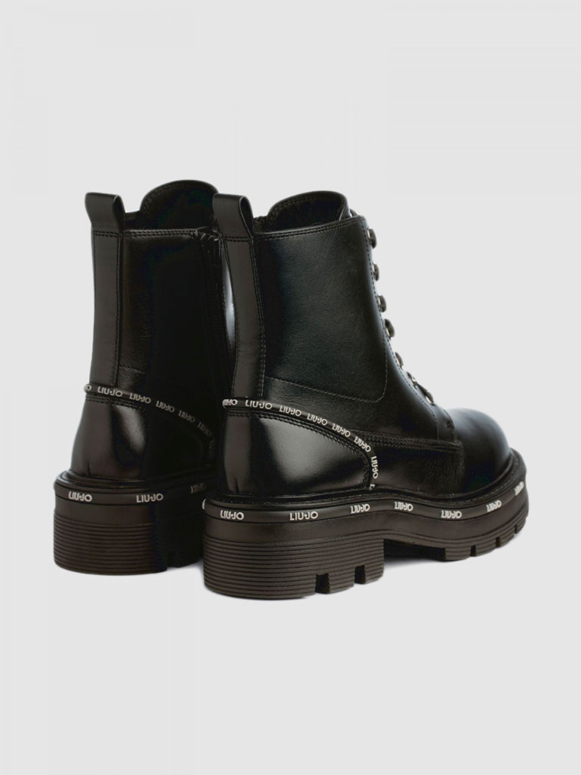 Boots Girl Liu Jo