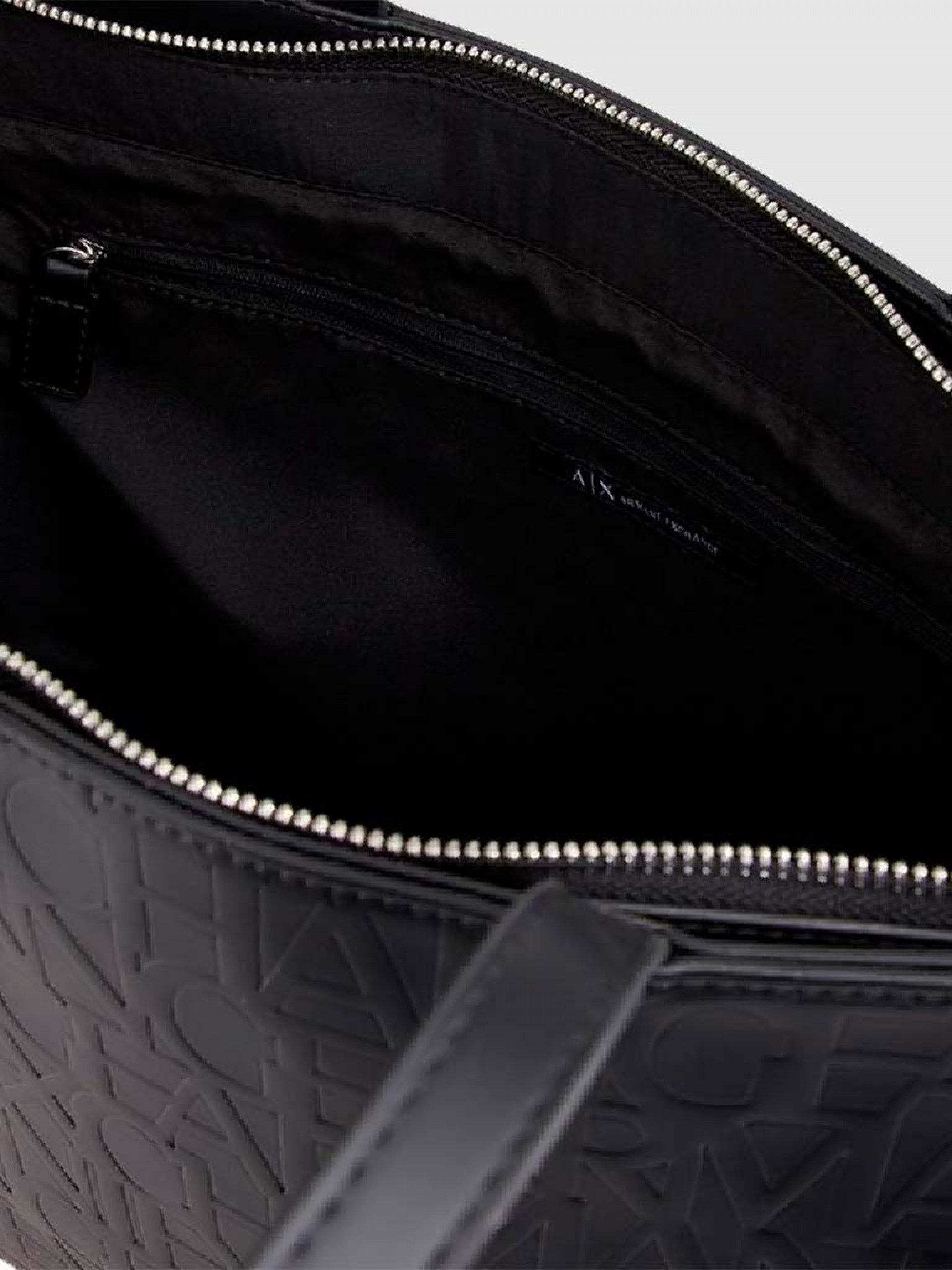 Shoppers Woman Armani Exchange