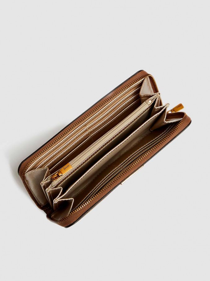 Wallet Woman Guess