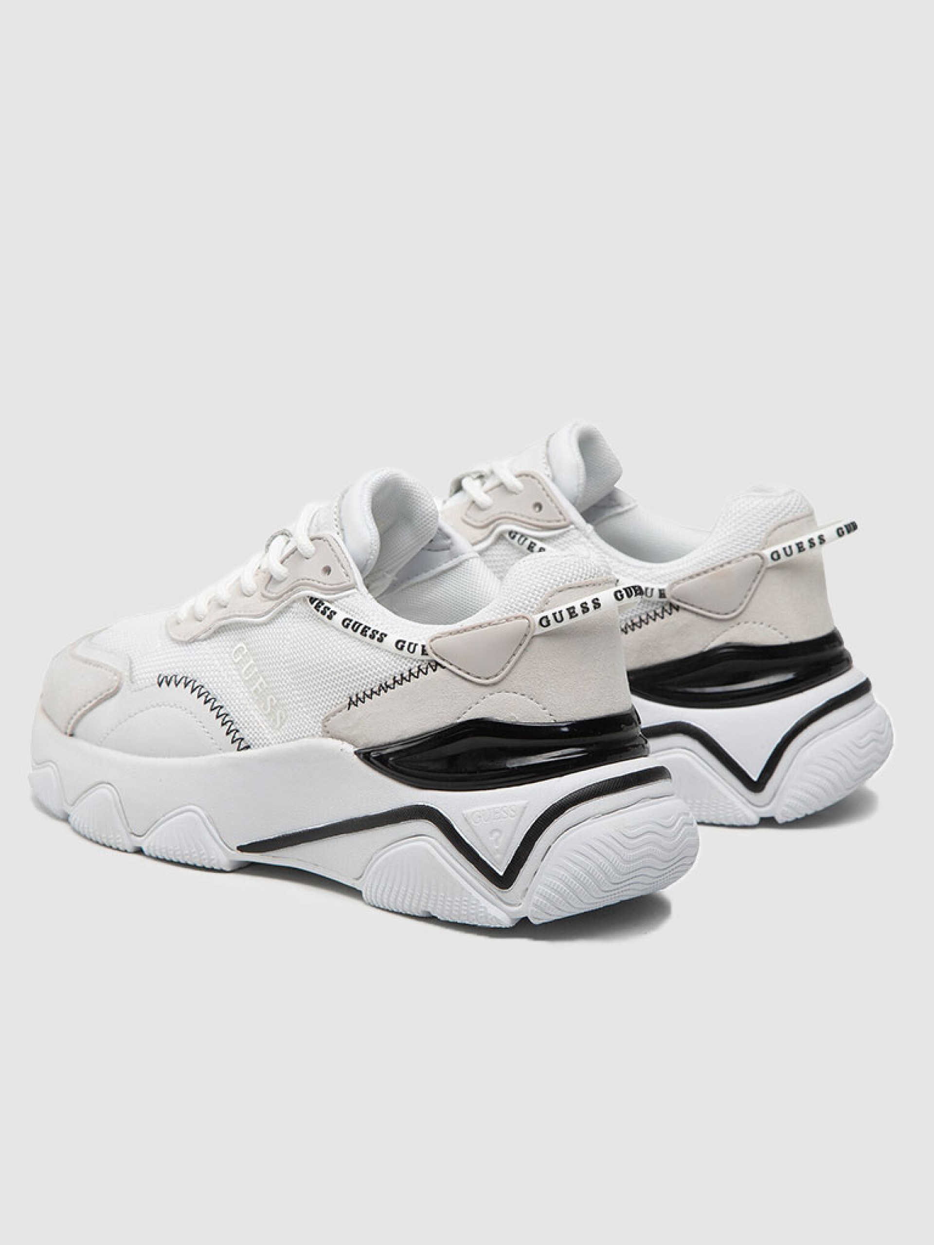 Sneakers Woman Guess