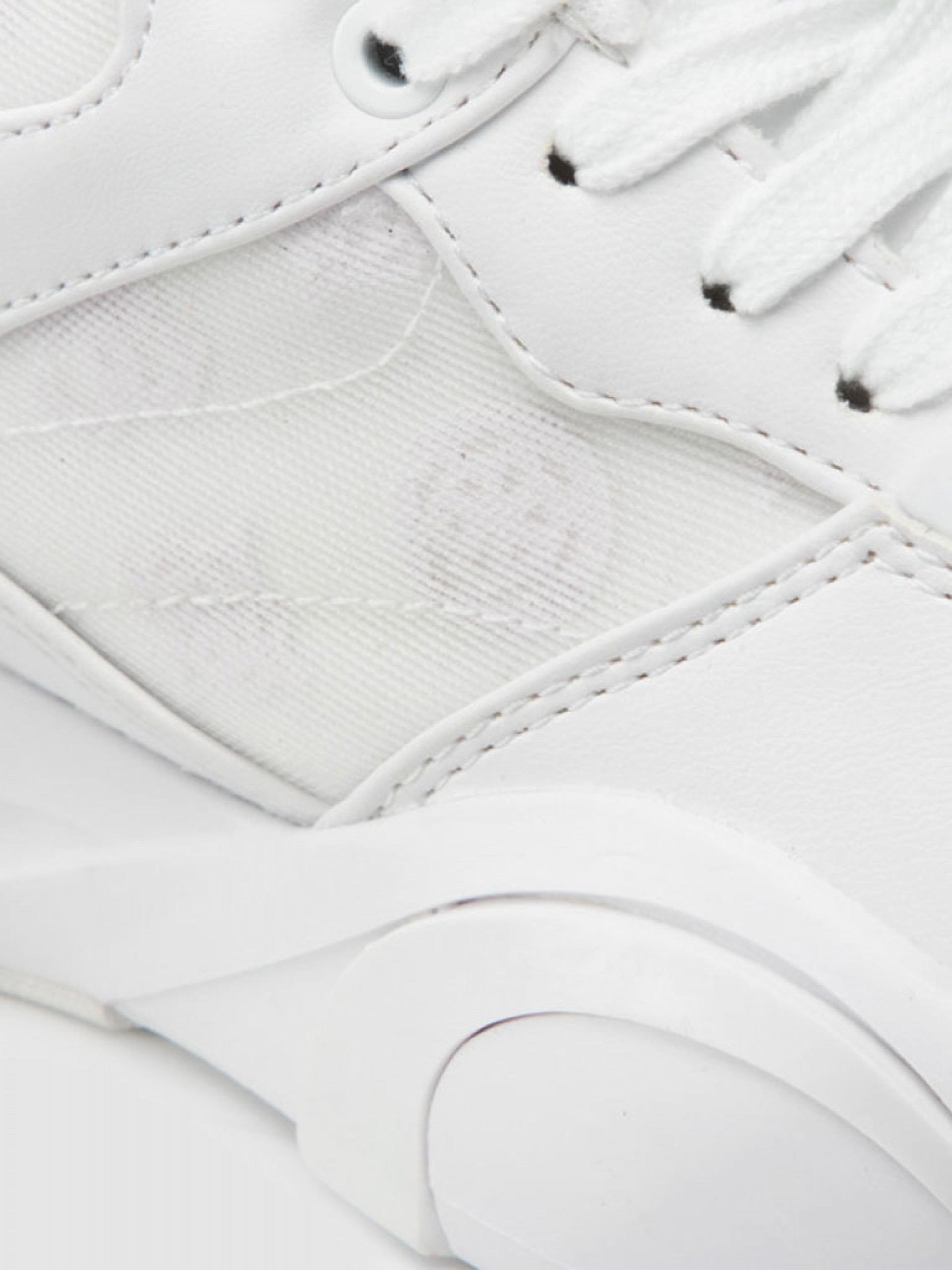 Tenis Mujer Guess