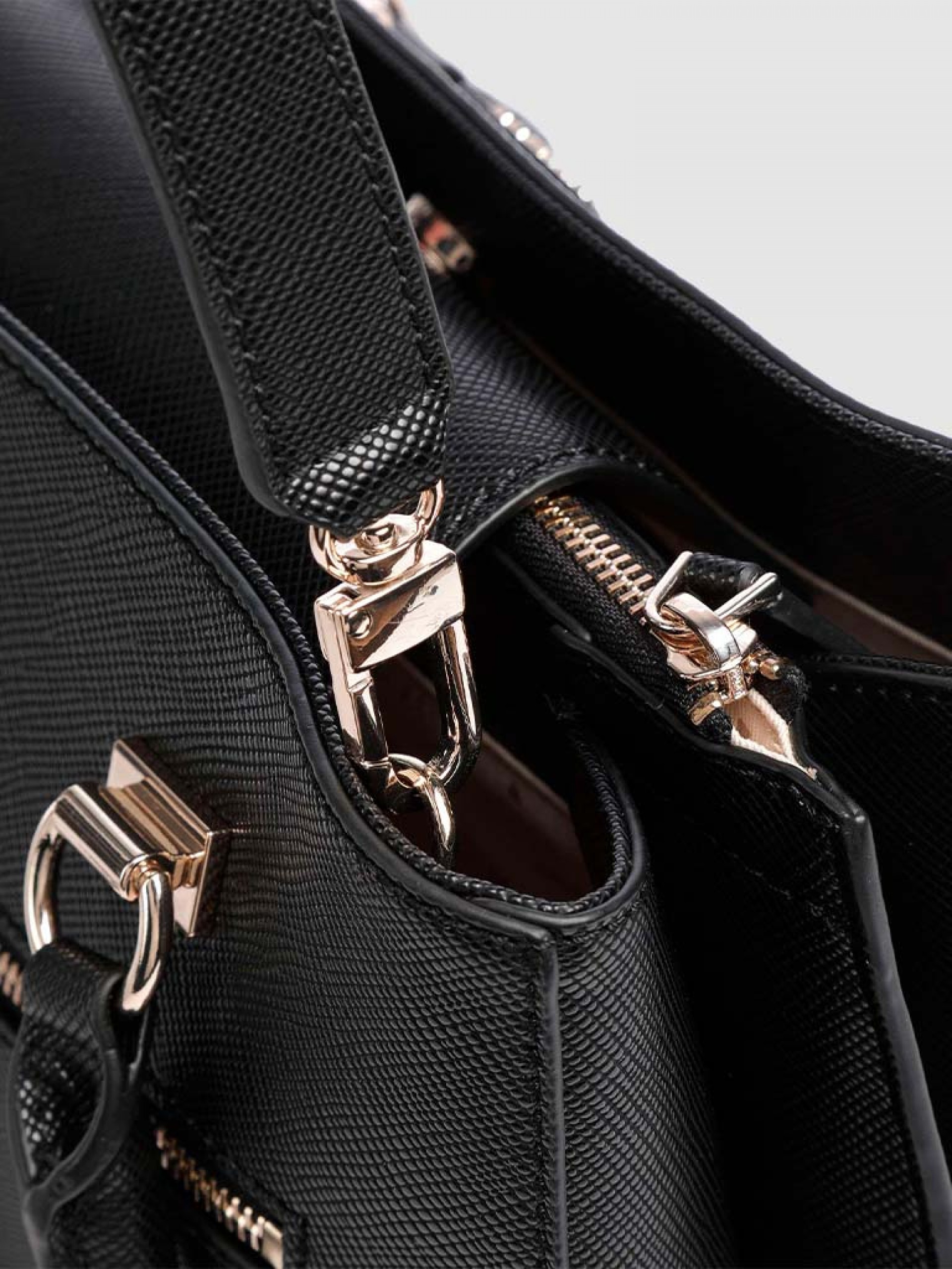 Handbag Woman Guess