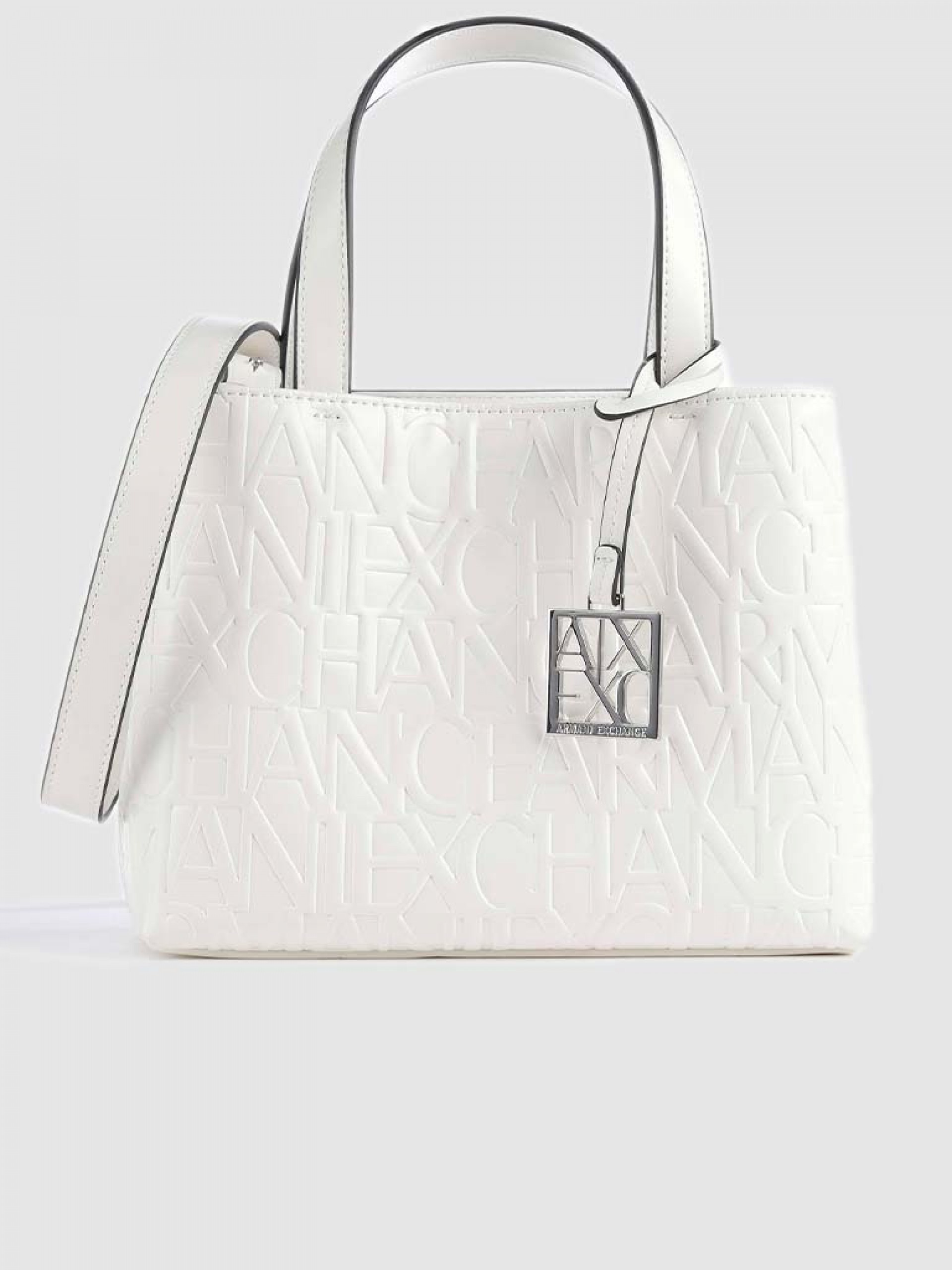 Shoppers Woman Armani Exchange