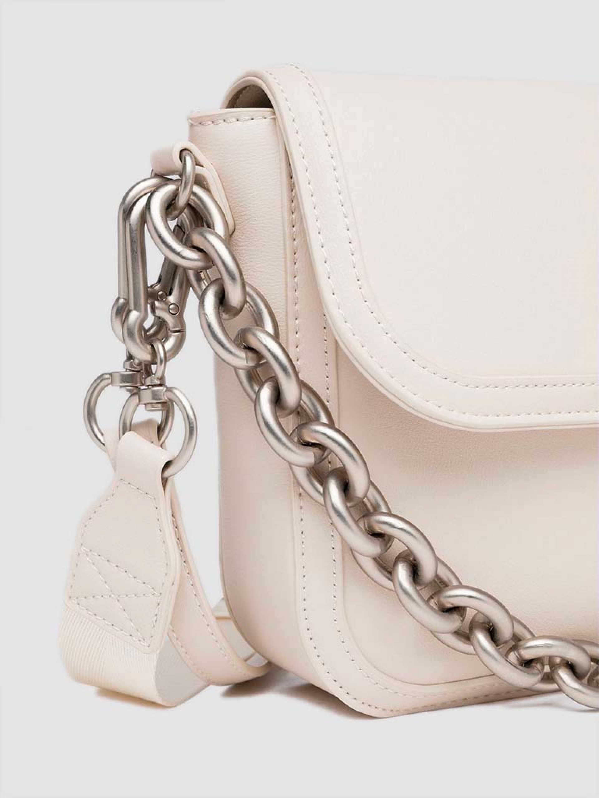 Handbag Woman Replay