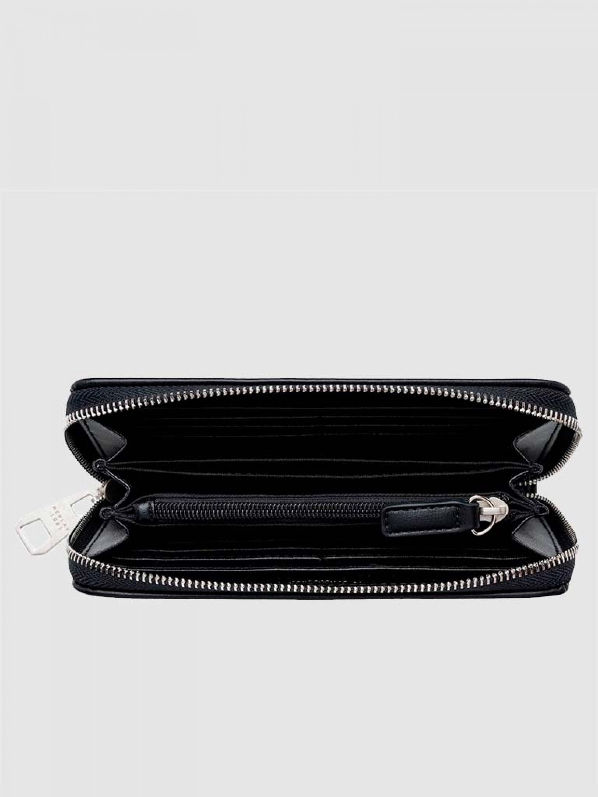 Wallet Woman Replay