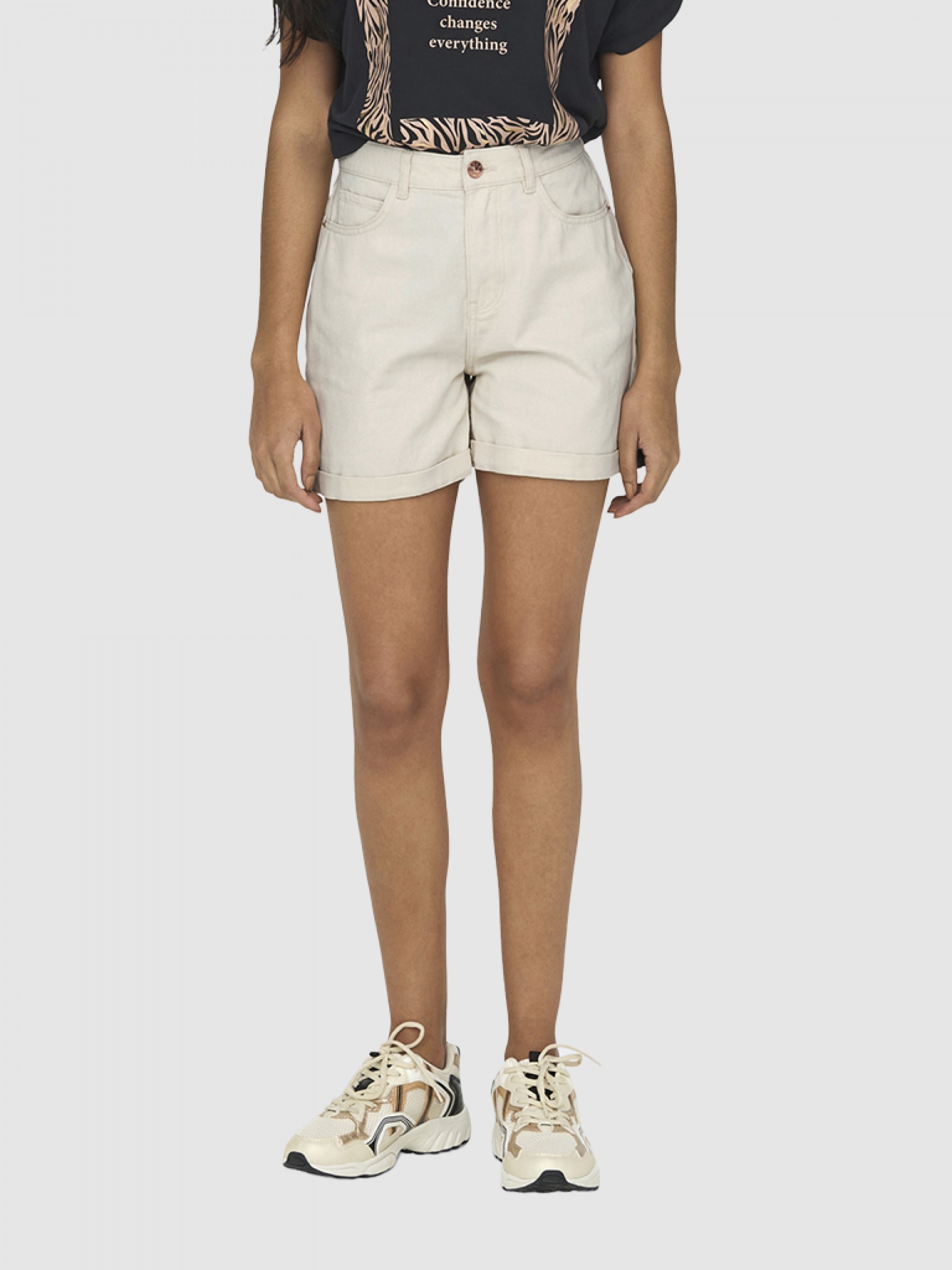 Shorts Woman Only