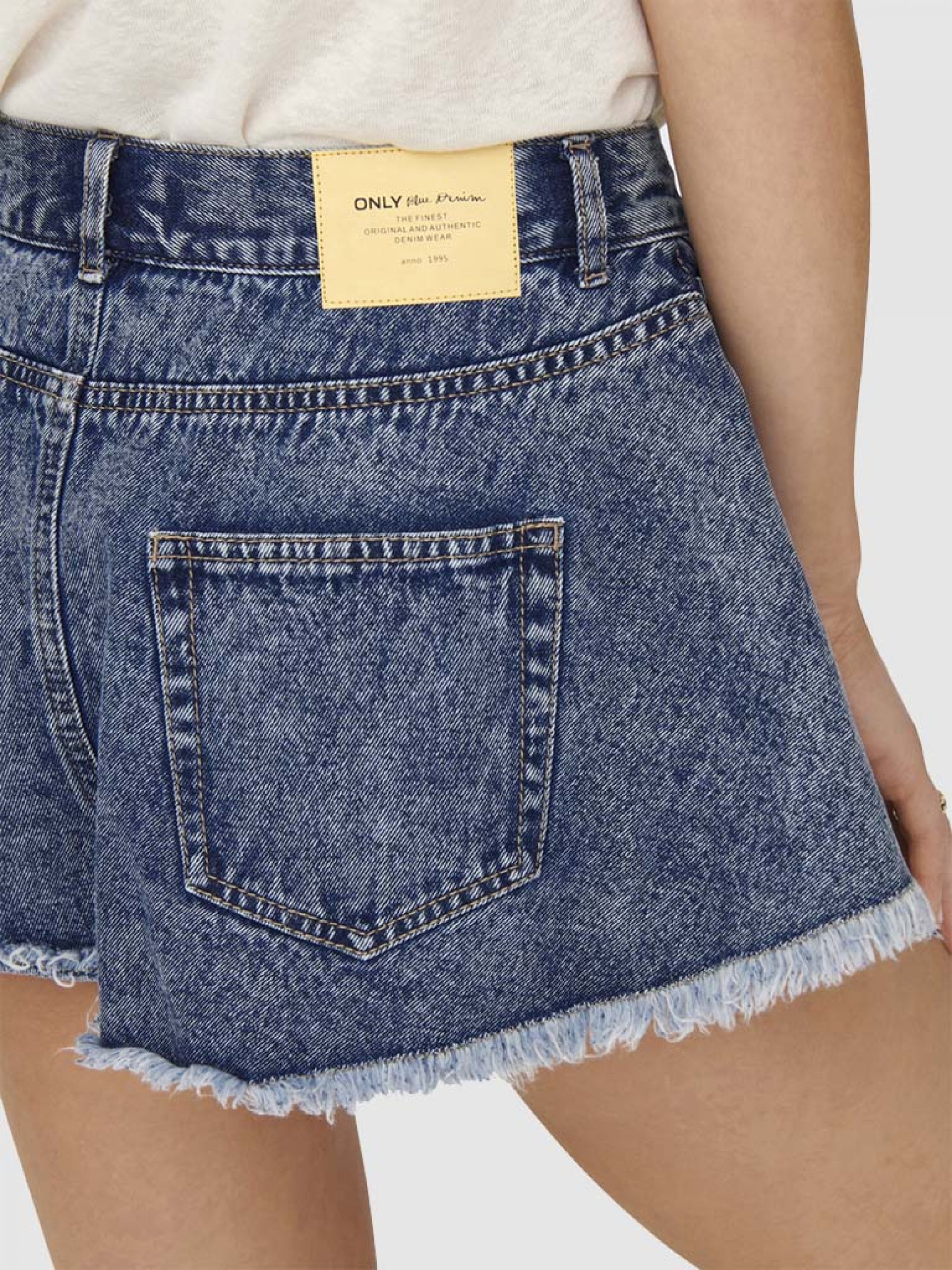 Pantalones Cortos Mujer Only