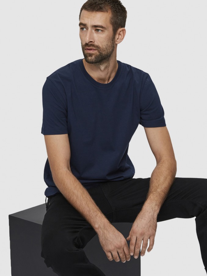 T-Shirt Man Selected