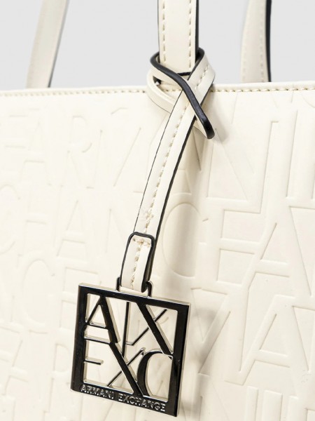 Shoppers Woman Armani Exchange