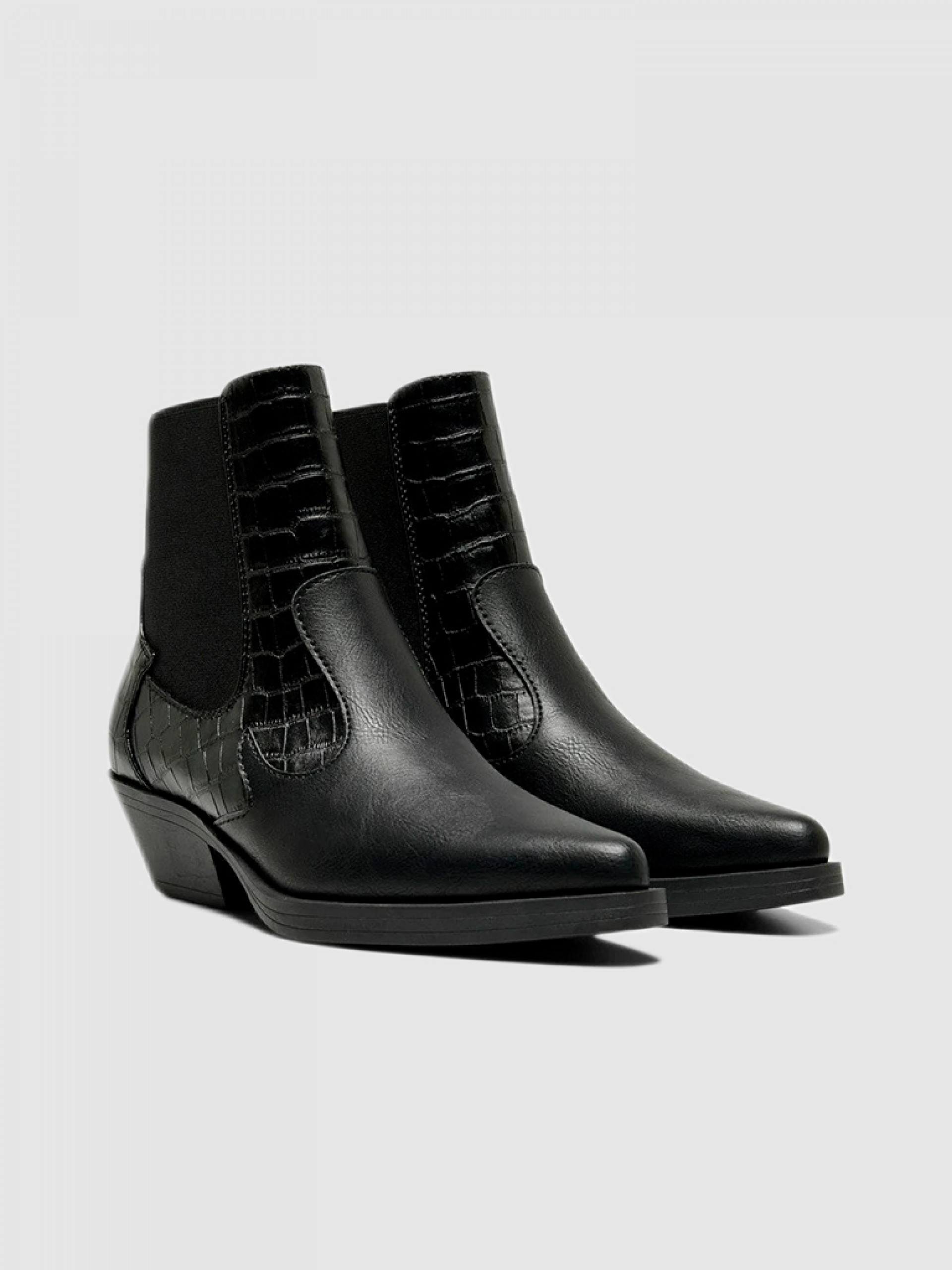 Boots Woman Only