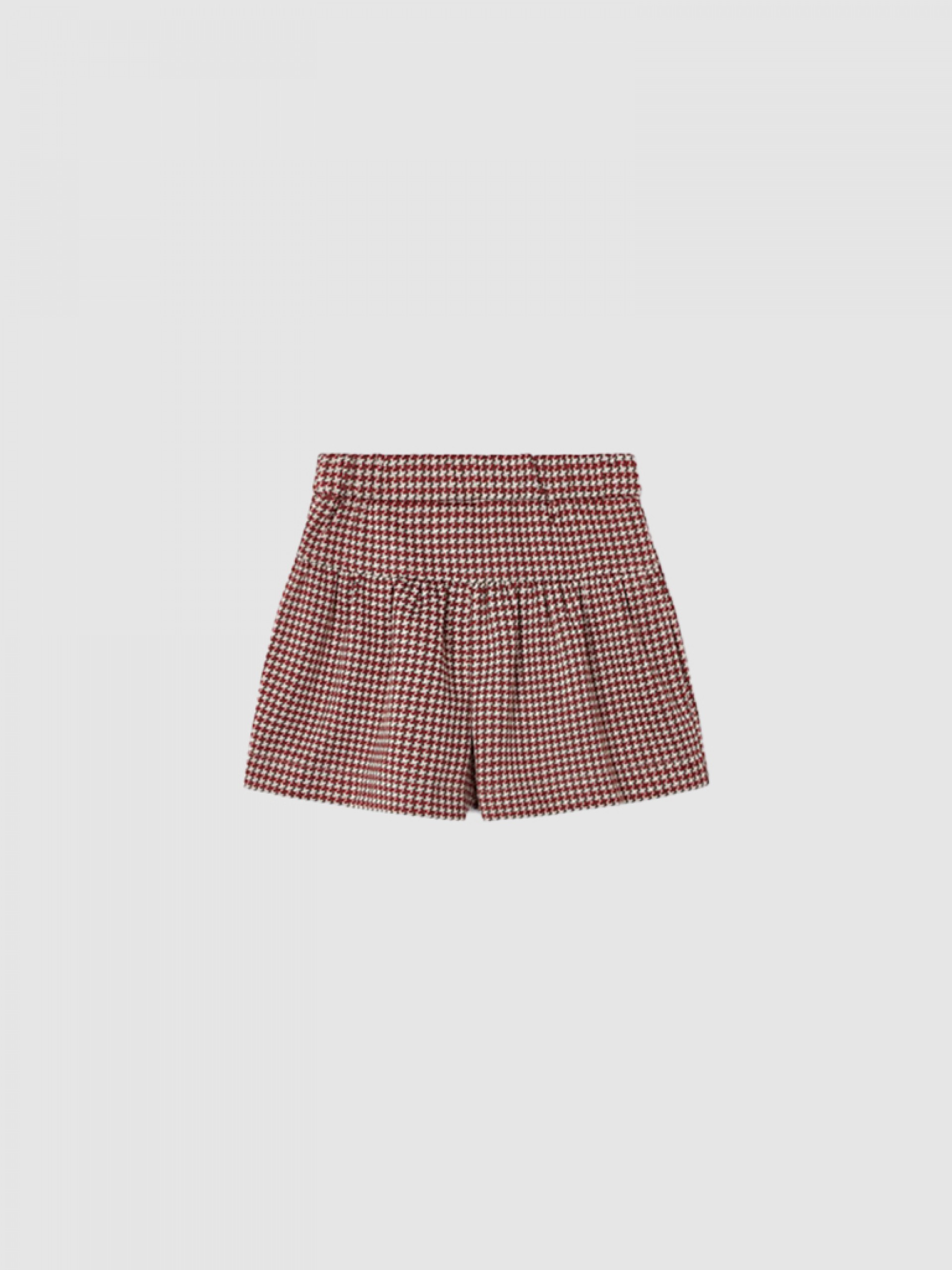 Shorts Girl Mayoral