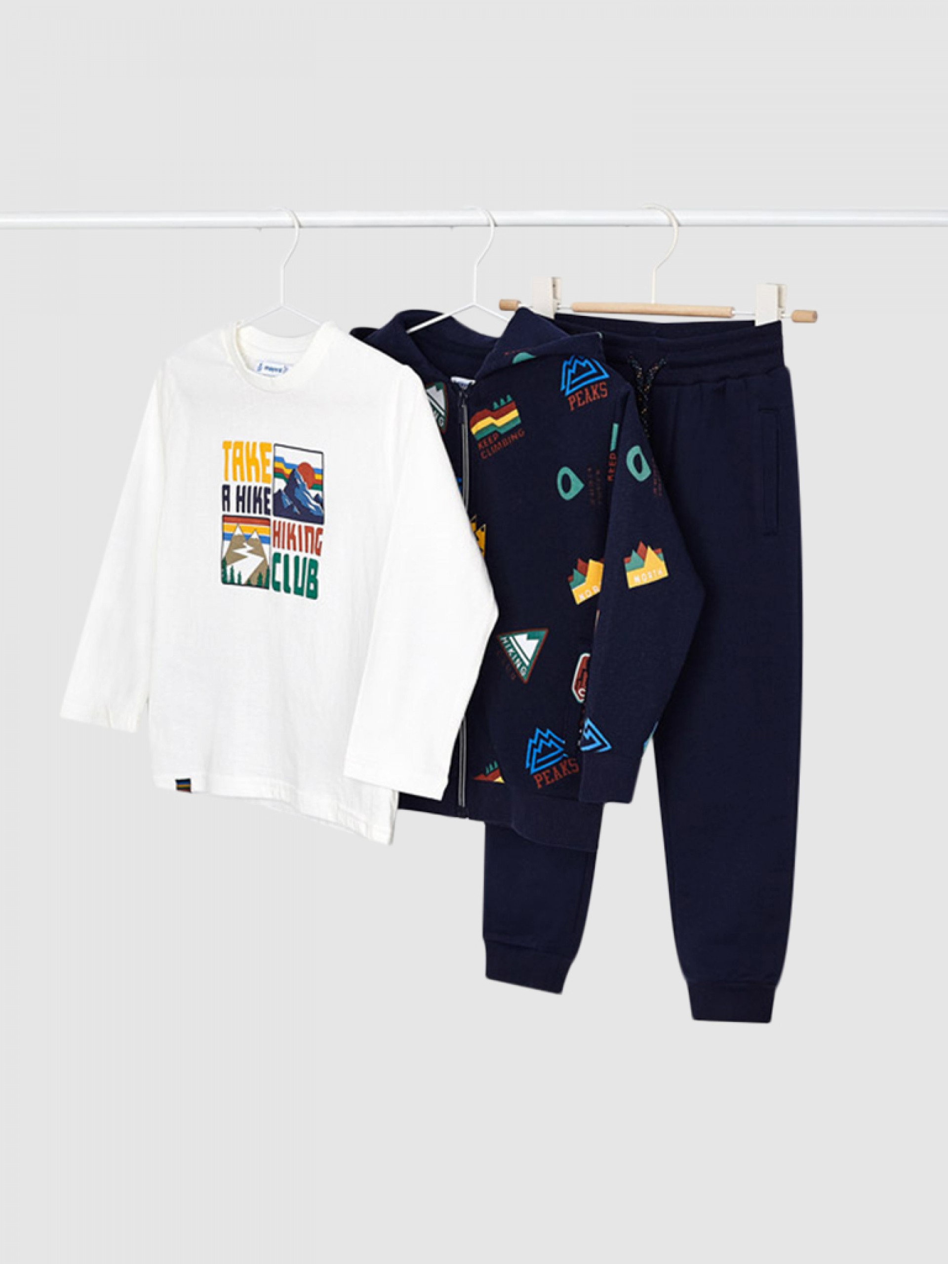 Sets Boy Mayoral