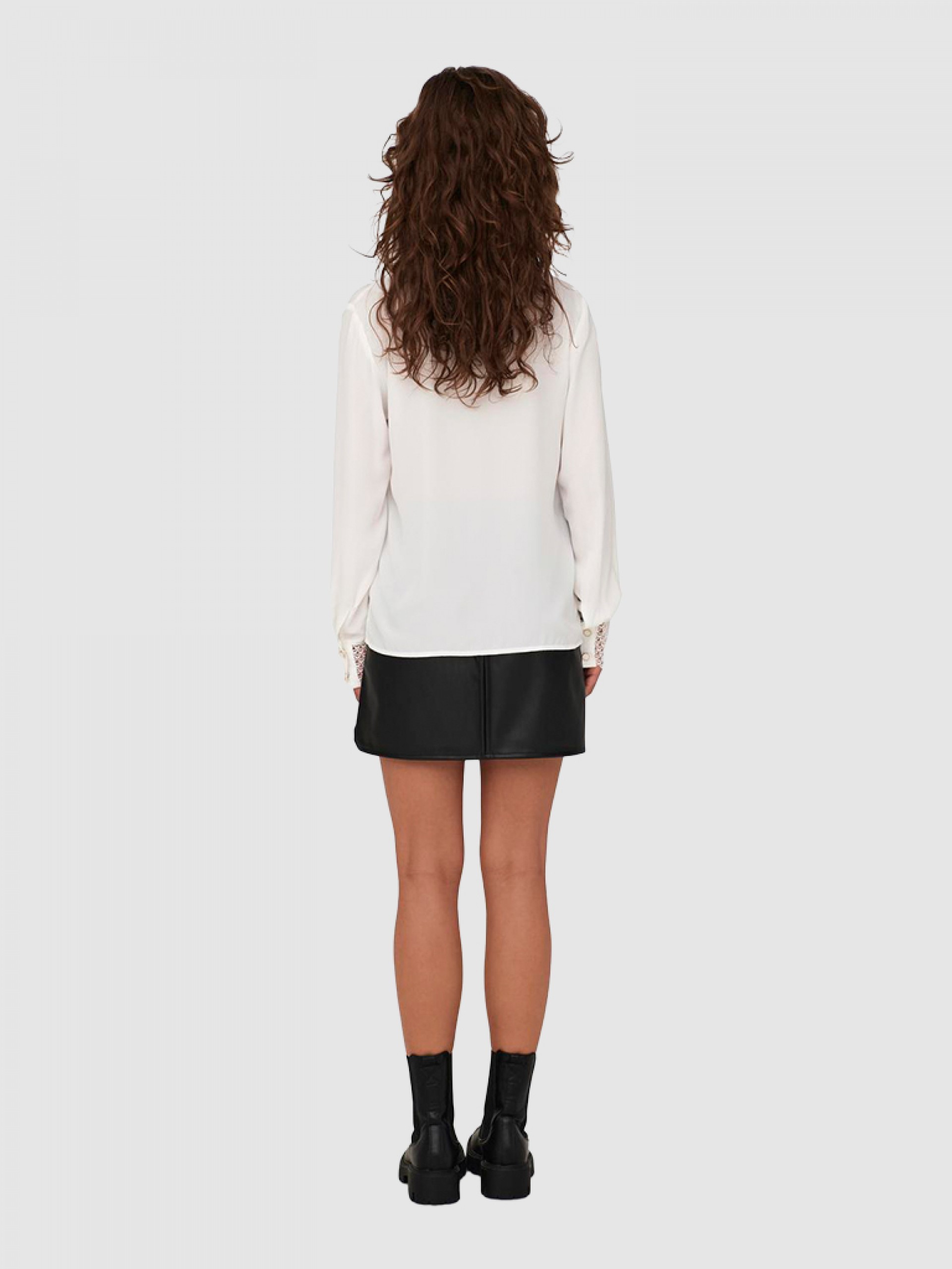 Camisa y blusa Mujer Only