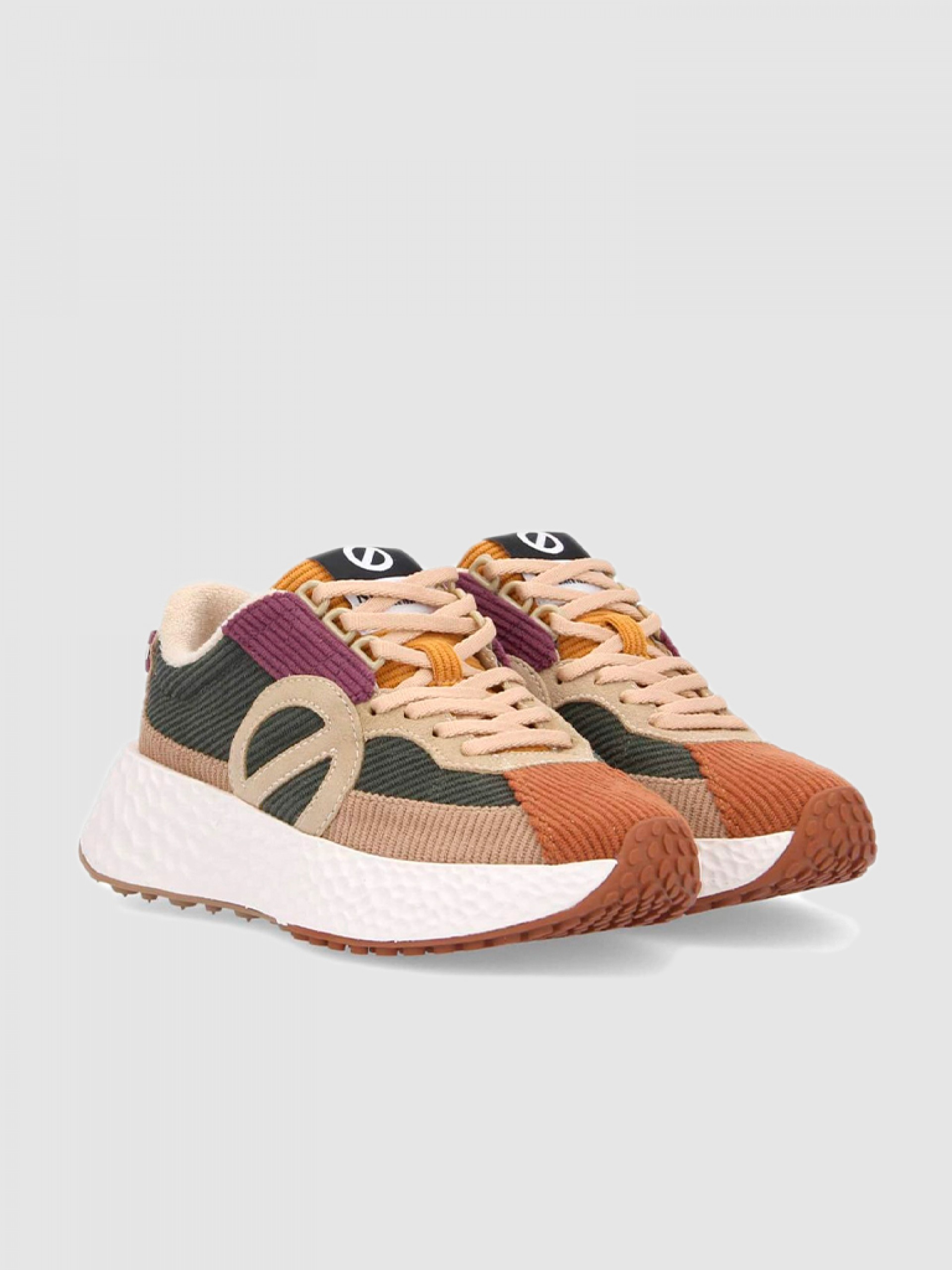Sneakers Woman No Name