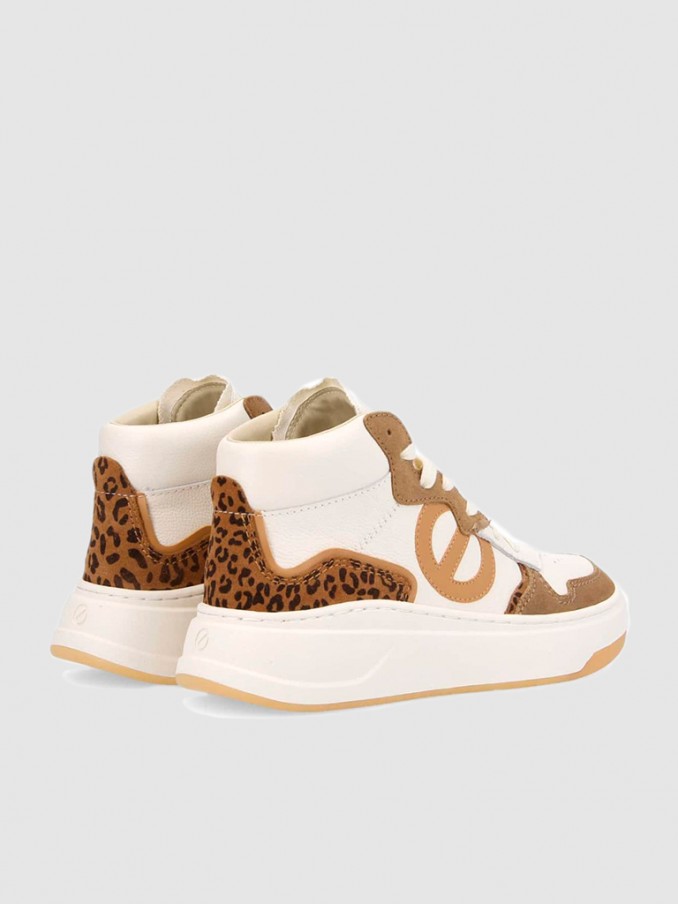 Sneakers Woman No Name