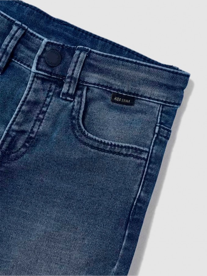 Cal�as Menino Mayoral