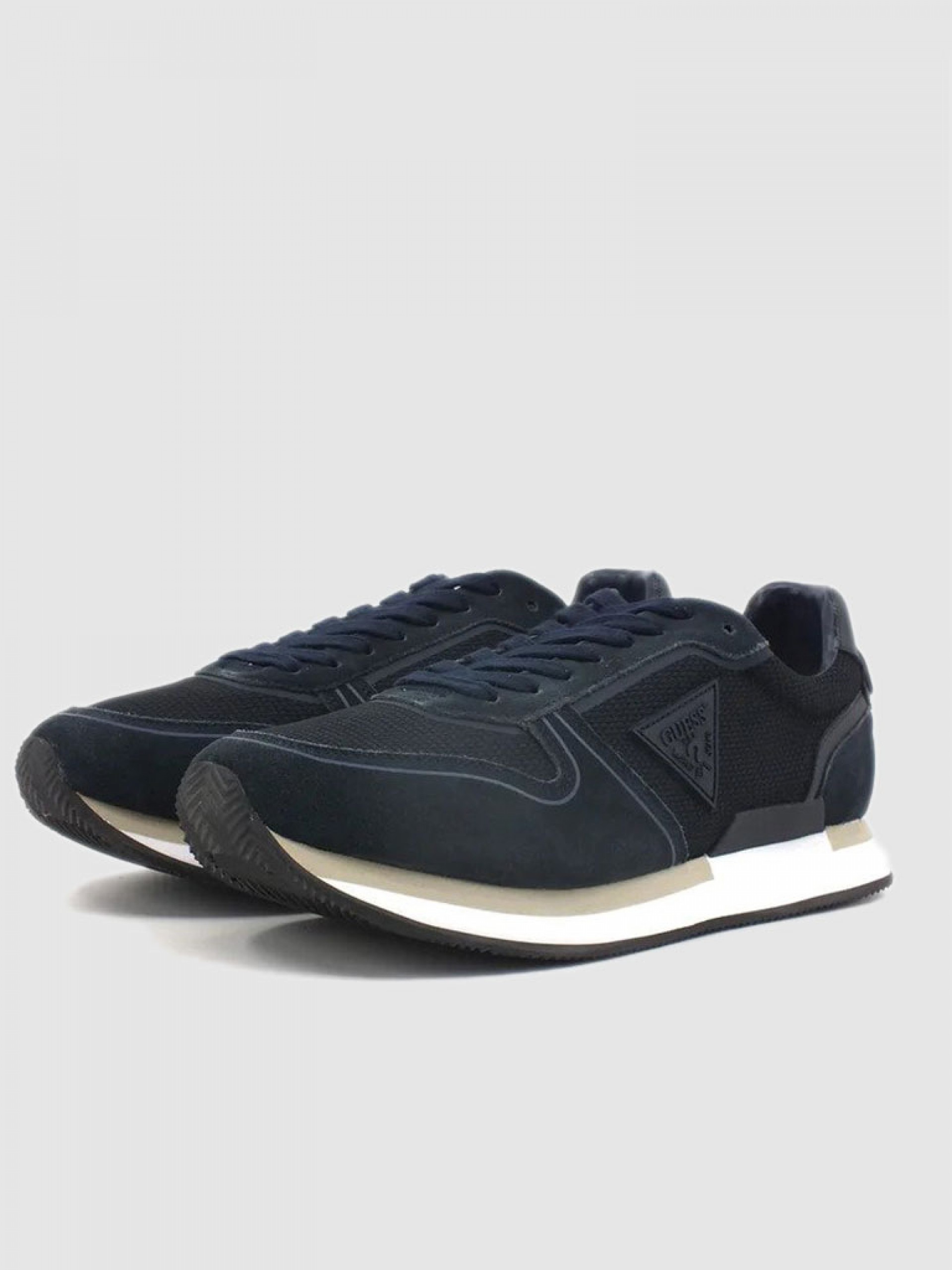 Sneakers Man Guess
