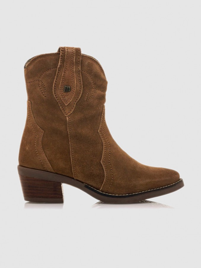 Boots Woman Brown Mtng