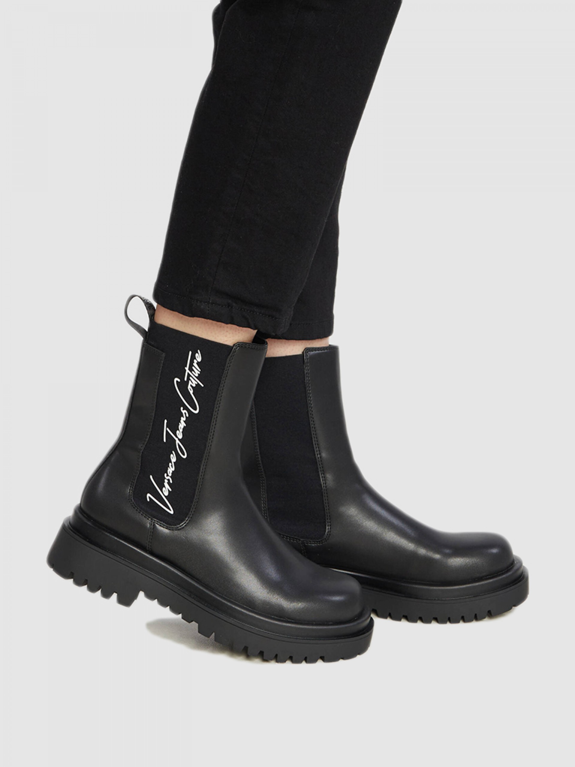Boots Woman Versace