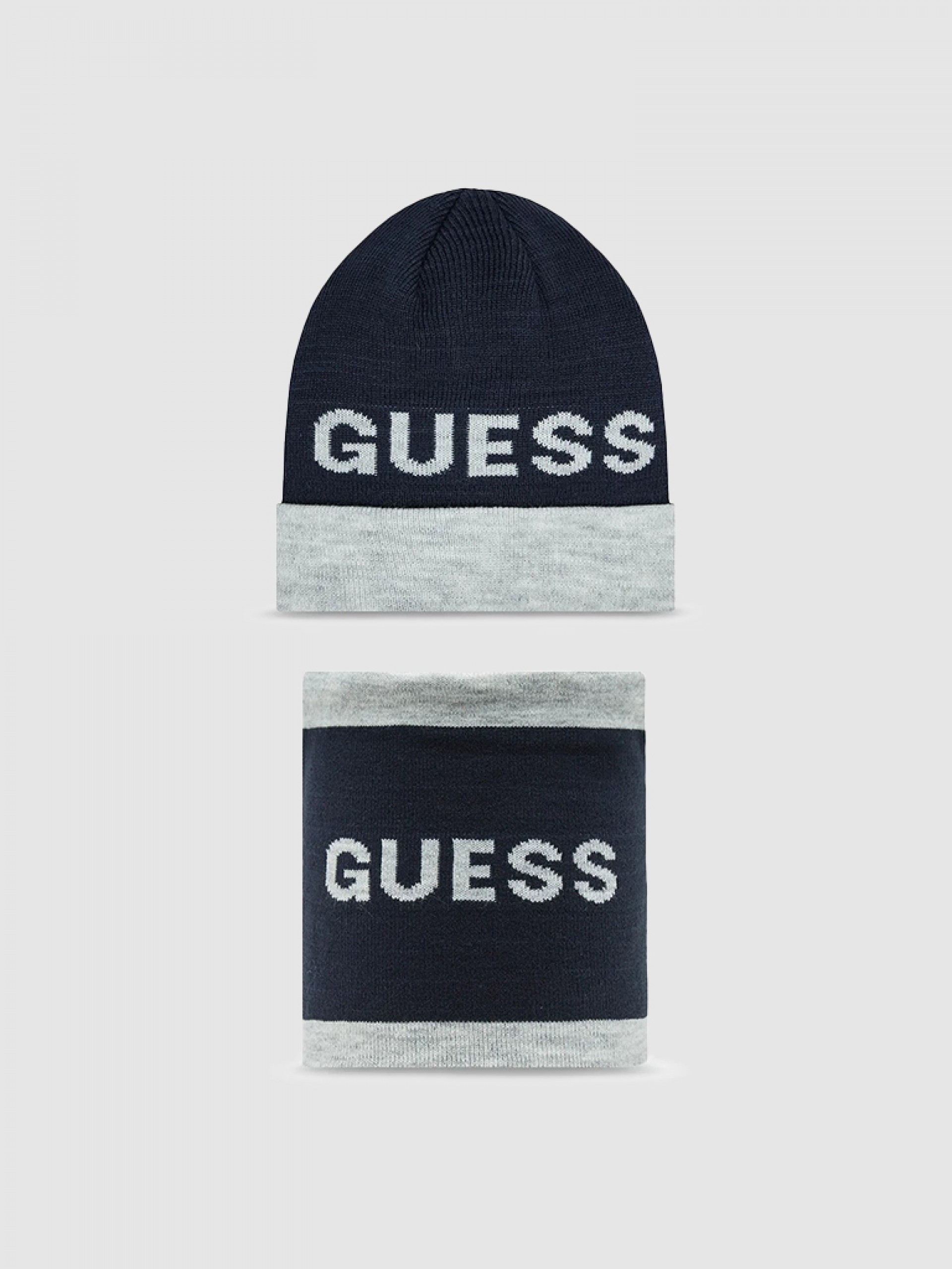 Bufandas Niño Guess