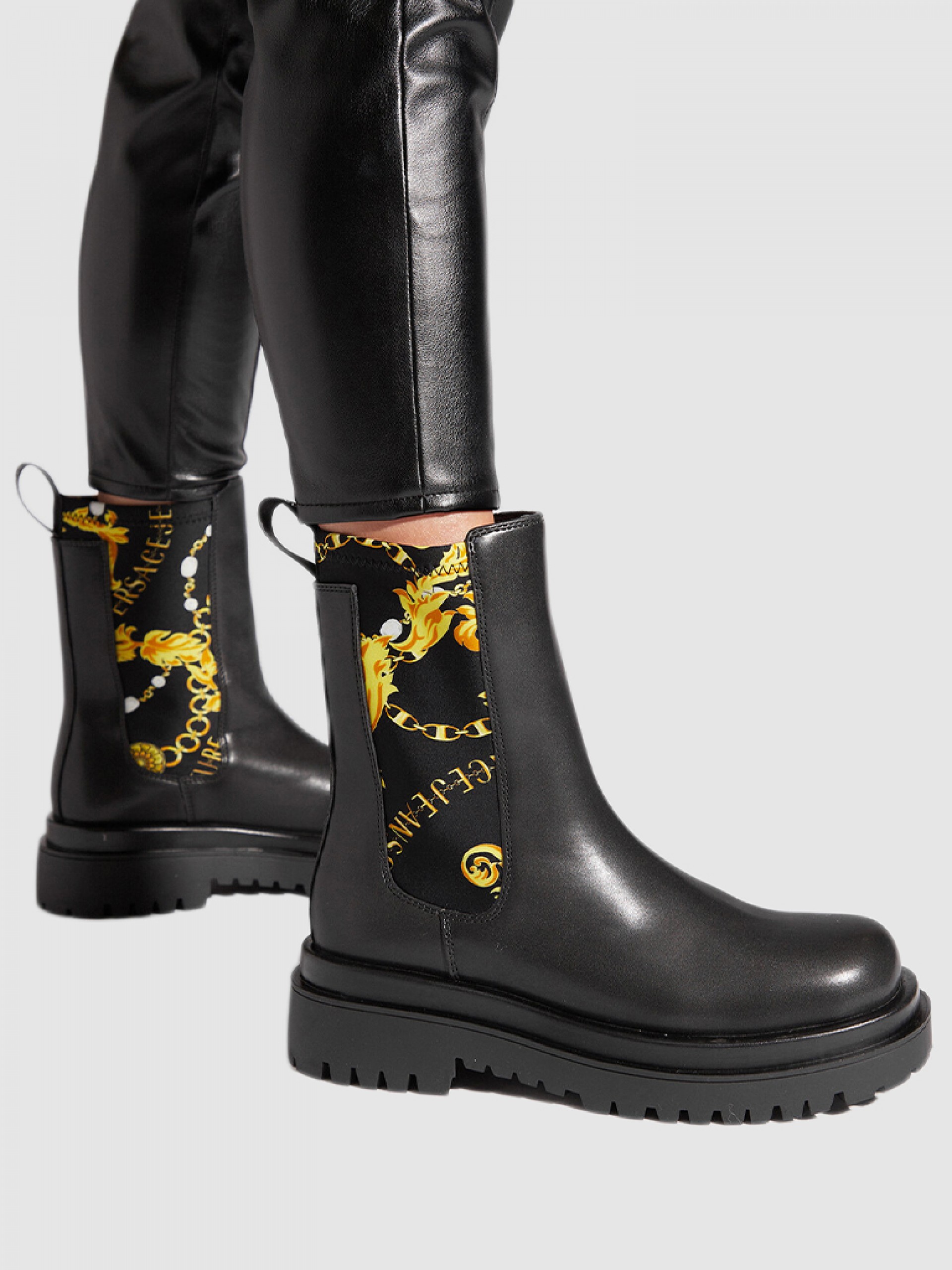 Boots Woman Versace