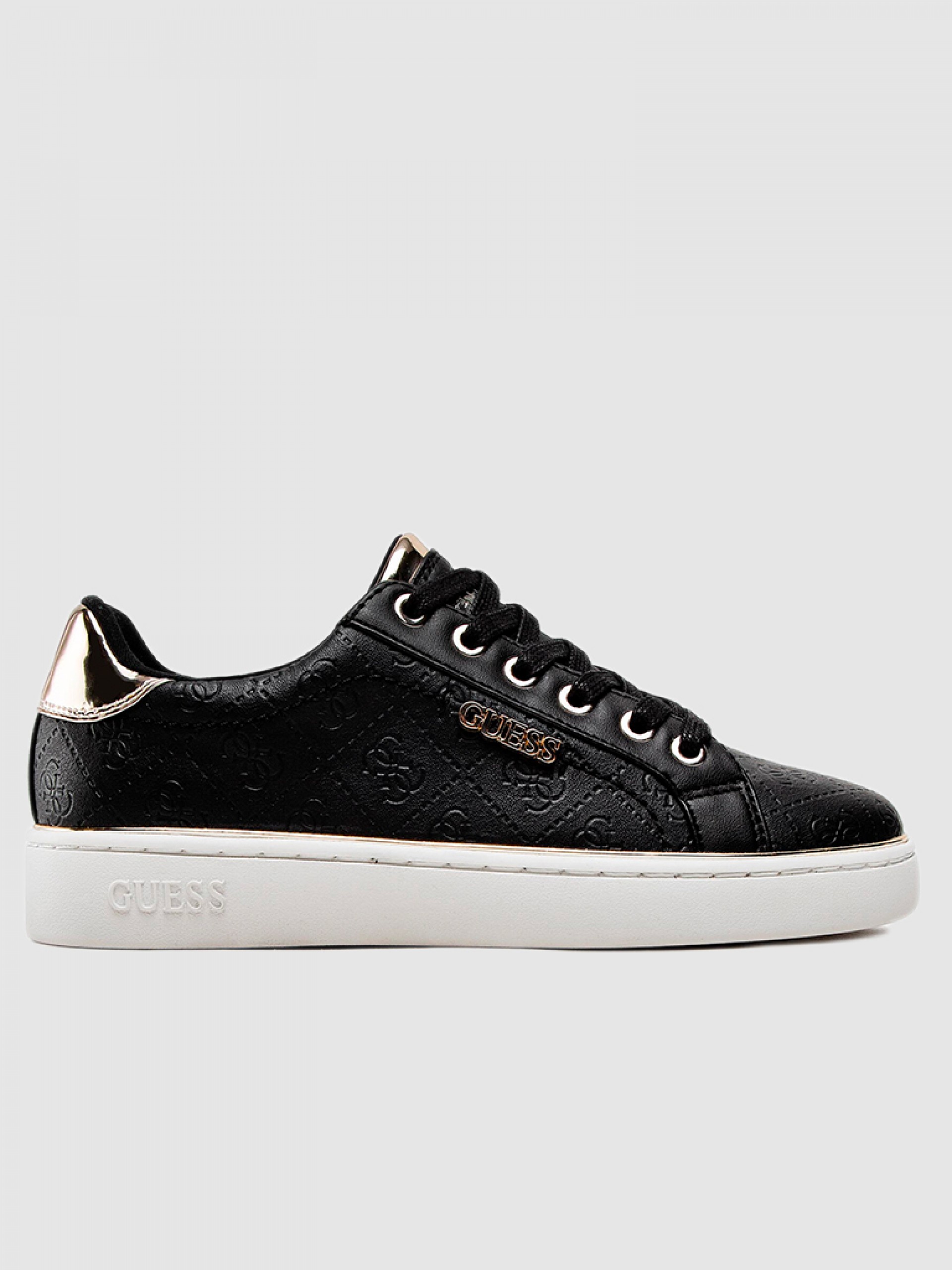 Sneakers Woman Guess