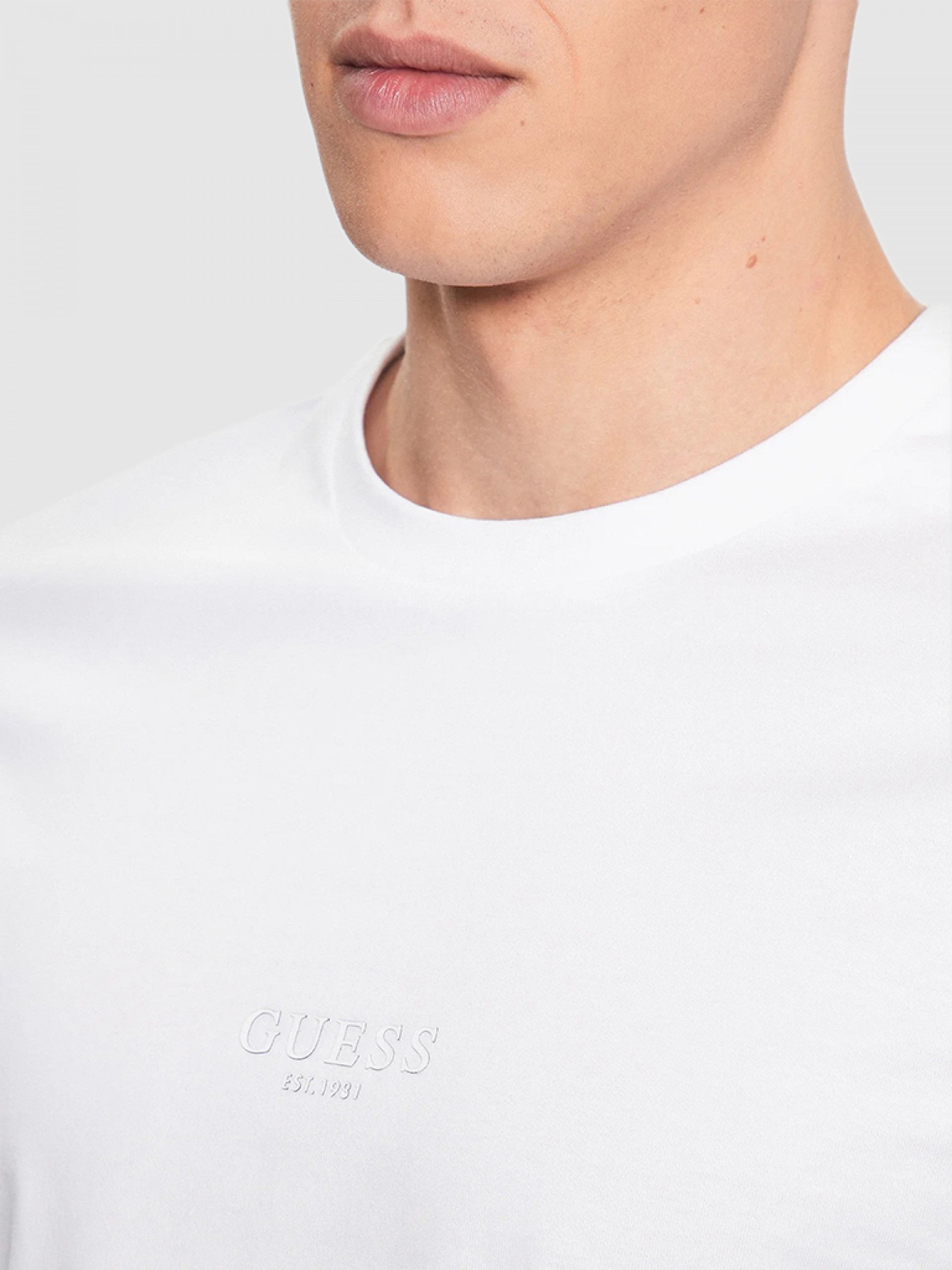Camiseta Hombre Guess