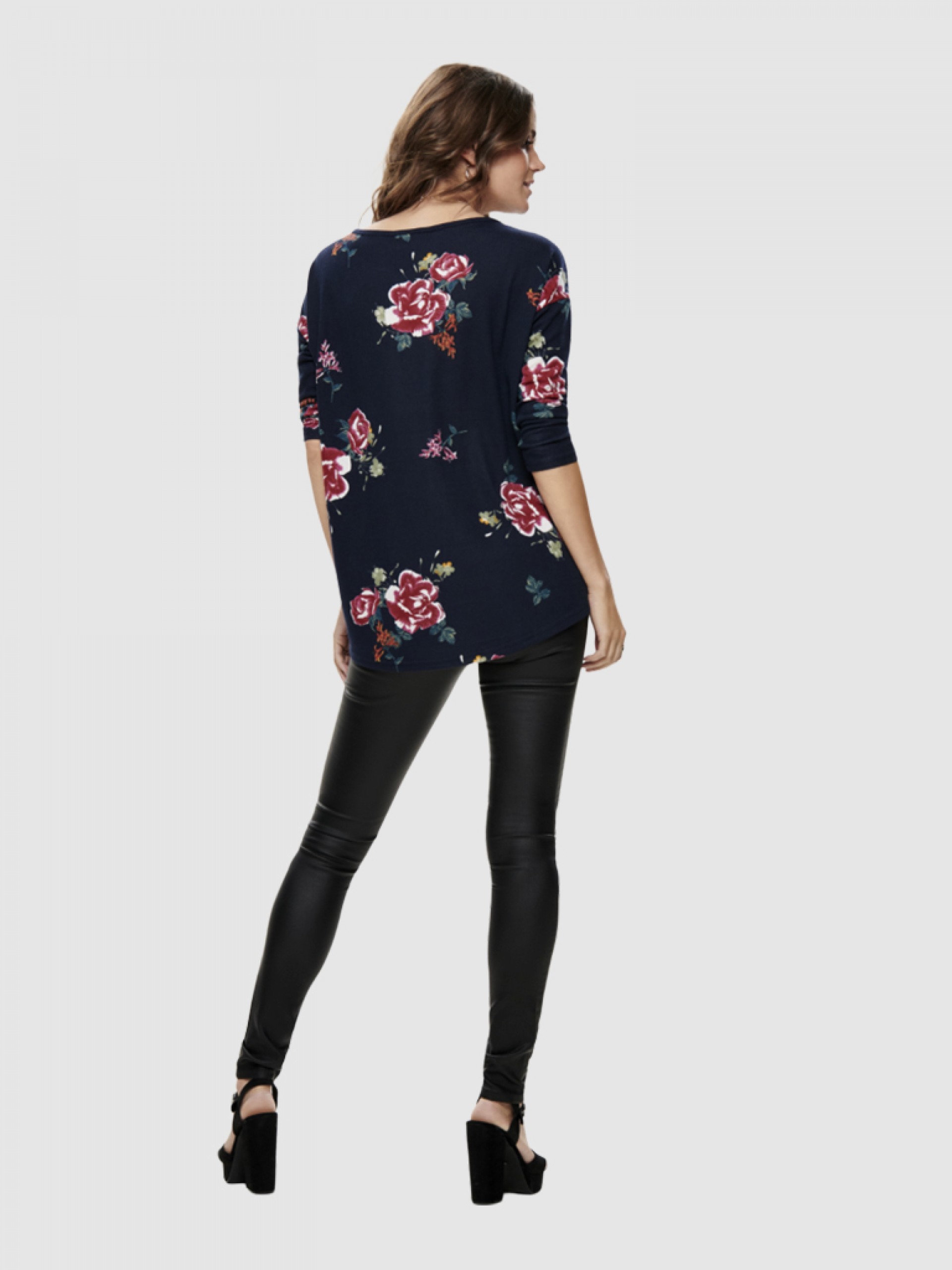 Knitwear Woman Only