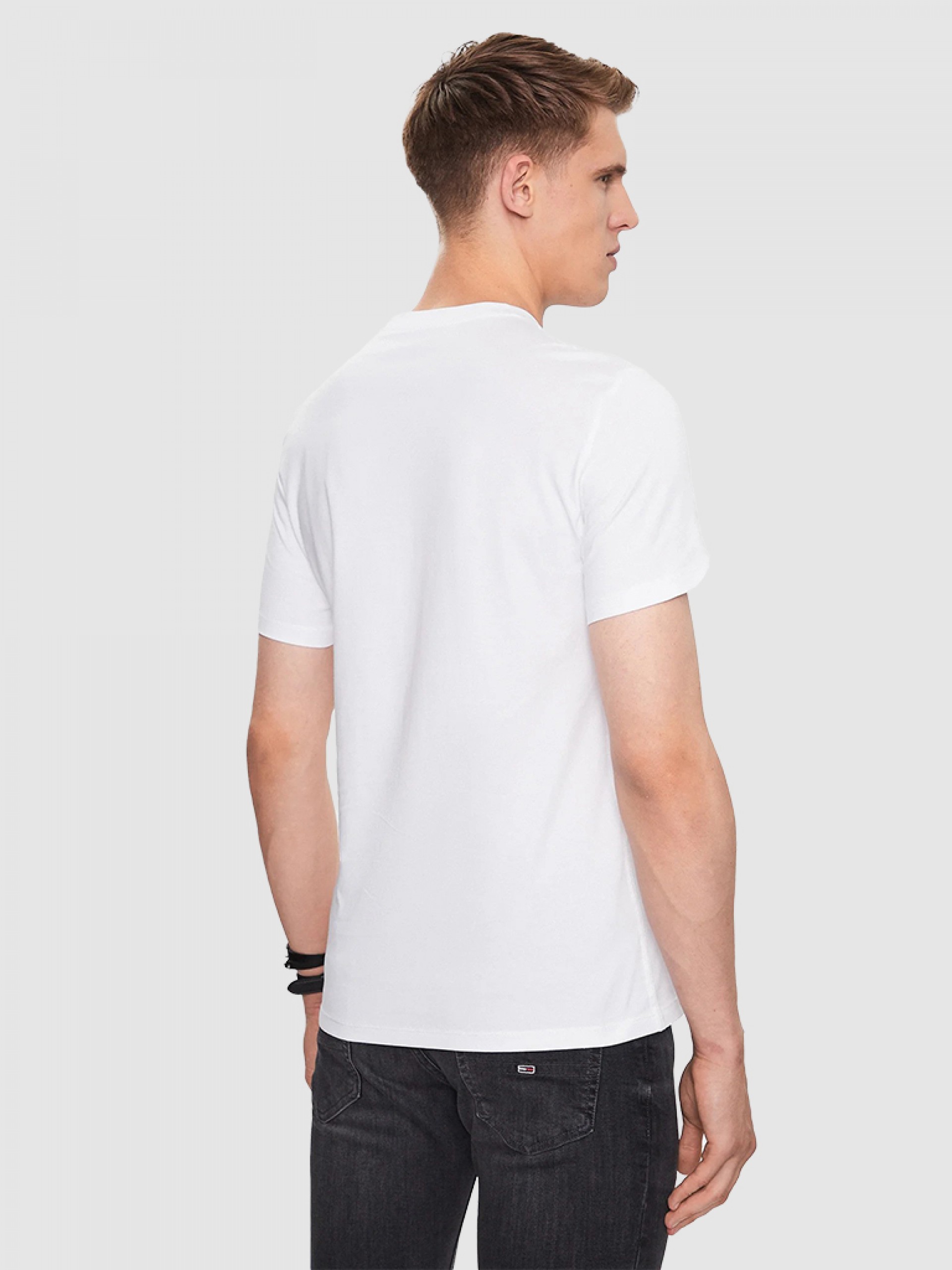Camiseta Hombre Guess
