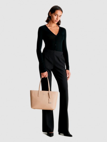 Shoppers Woman Calvin Klein