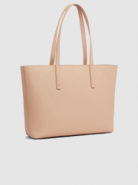 Shoppers Woman Calvin Klein