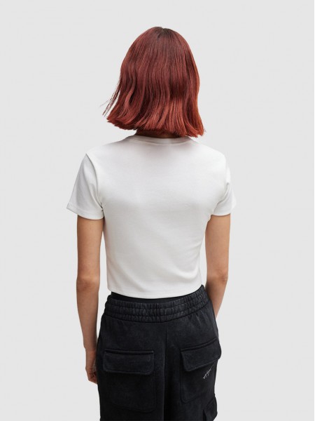 T-Shirt Mulher Hugo